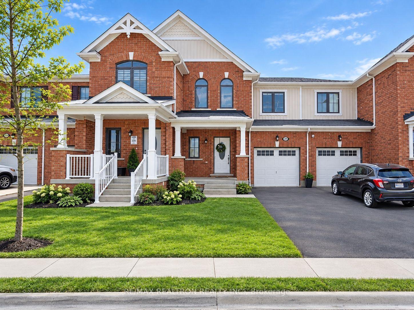 103 Westfield Drive, Whitby — Townhouse for sale, photo 1
