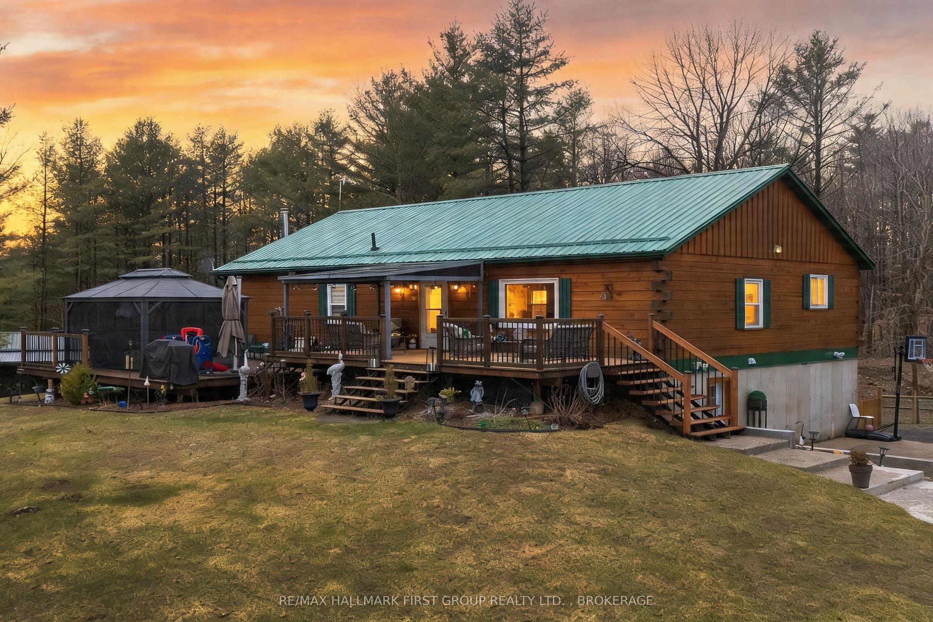 2723 Desert Lake Road — photo 1