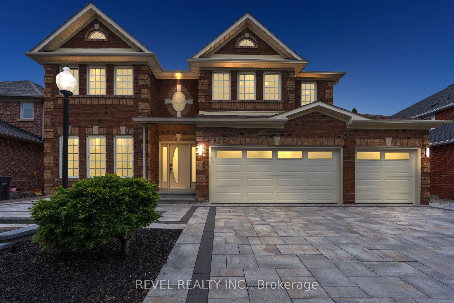 6872 Round Leaf Court, Mississauga — Detached for sale, photo 1