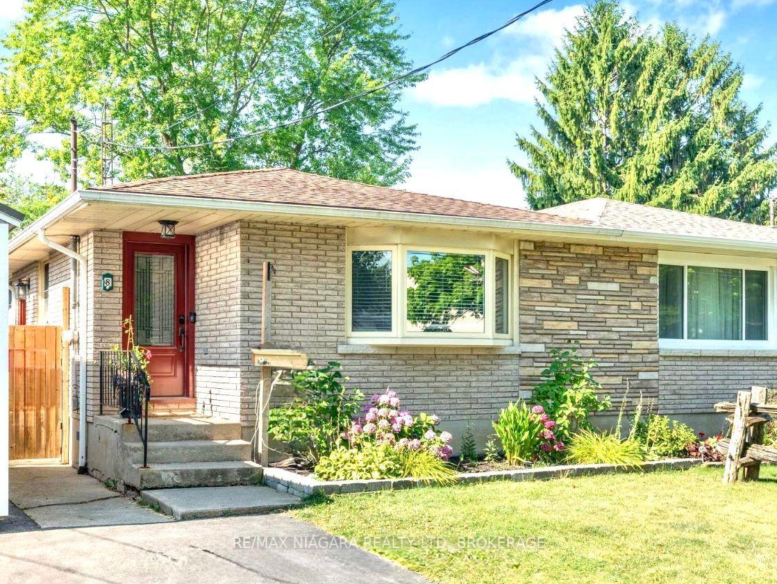 8 Lakehurst Drive, St. Catharines — Semi-Detached for sale, photo 1