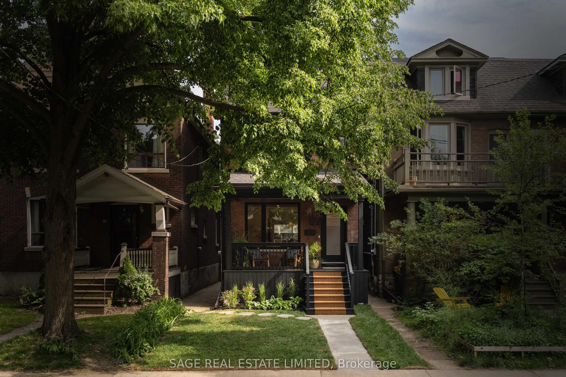 21 Galley Avenue — photo 1