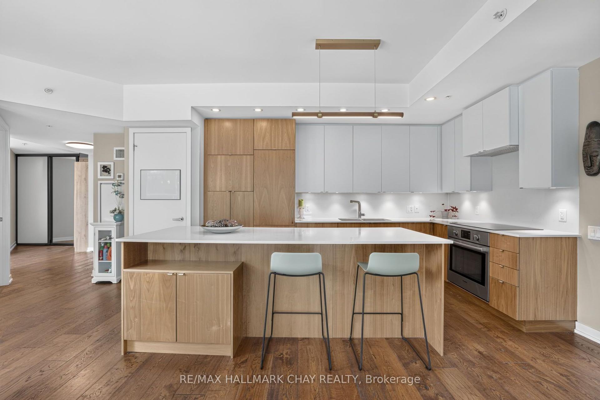 38 Howard Park Avenue 523 #523, Toronto — Condo for sale, photo 1