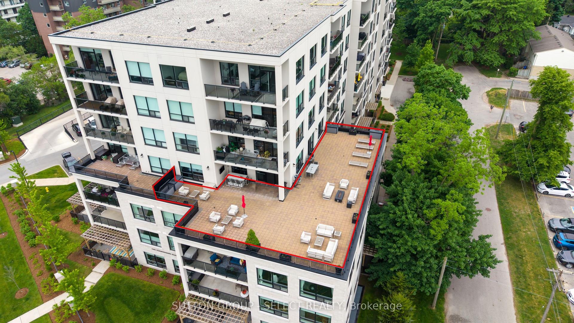 1200 Commissioners Road W 414 #414 — photo 1
