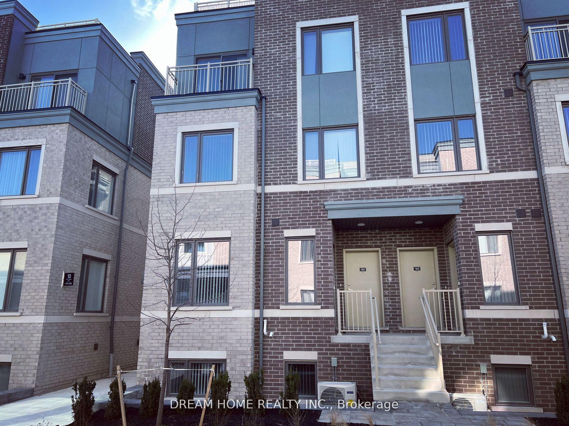 20 Lloyd Janes Lane 161 #161 — photo 1