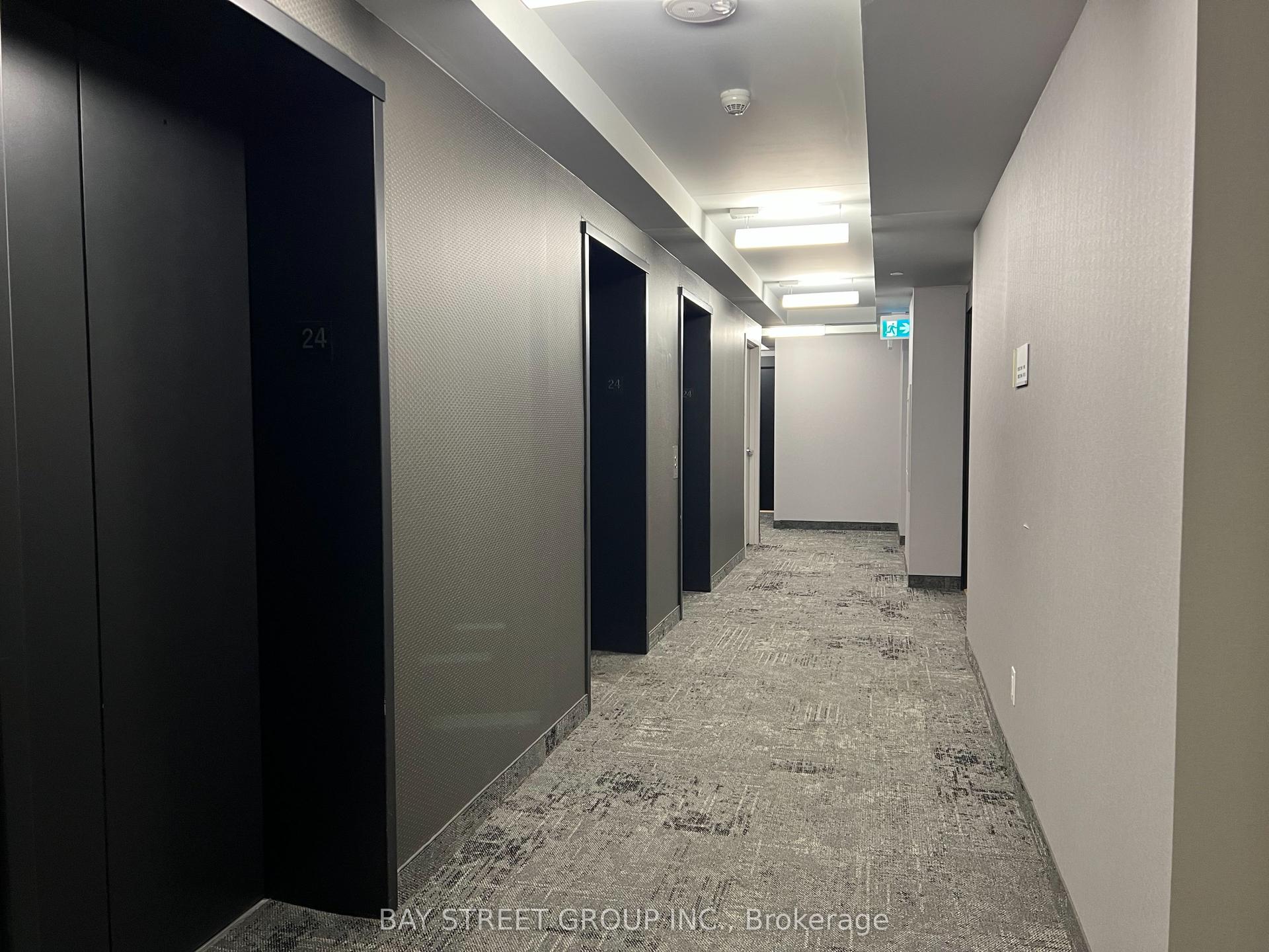 159 Wellesley Street E 2406 #2406, Toronto — Condo for lease, photo 1