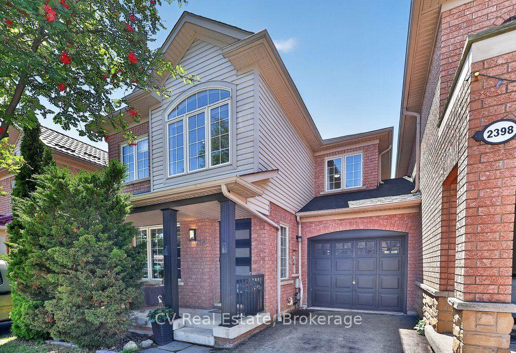 2396 Emerson Drive, Burlington — Townhouse for sale, photo 1