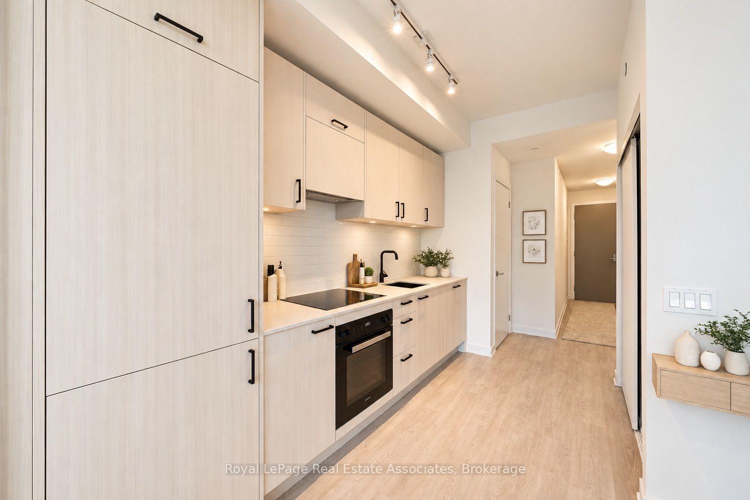 1 Quarrington Lane 1004 #1004, Toronto — Condo for sale, photo 1