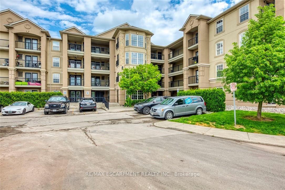 2055 Appleby Line 403 #403 — photo 1
