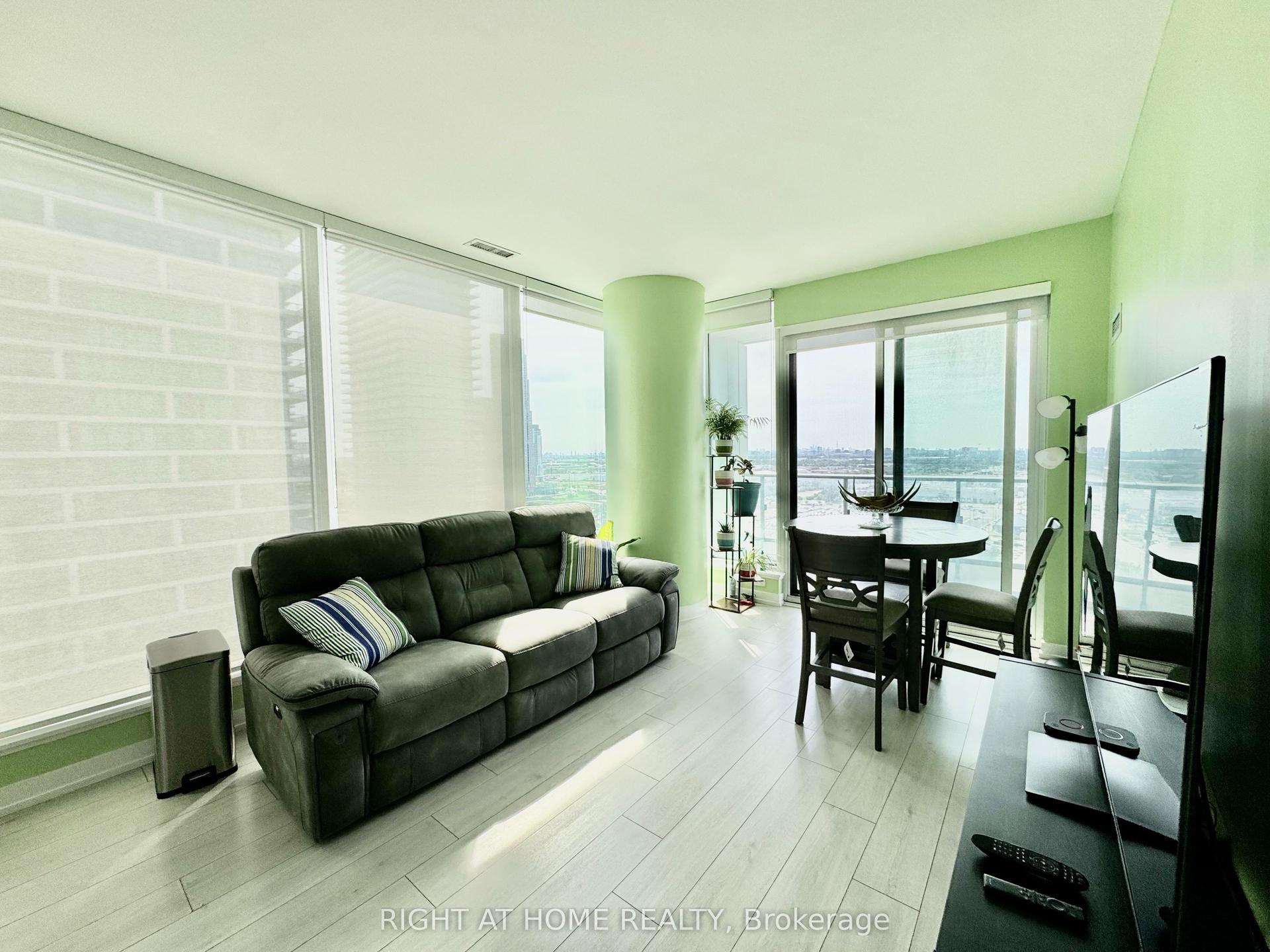 898 Portage Parkway 1903 #1903, Vaughan — Condo for lease, photo 1
