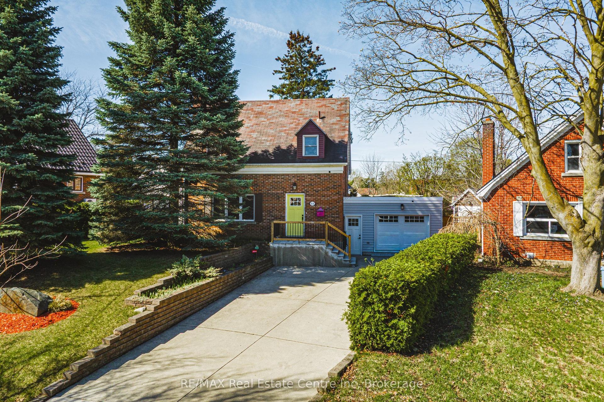 55 Vancamp Avenue — photo 1