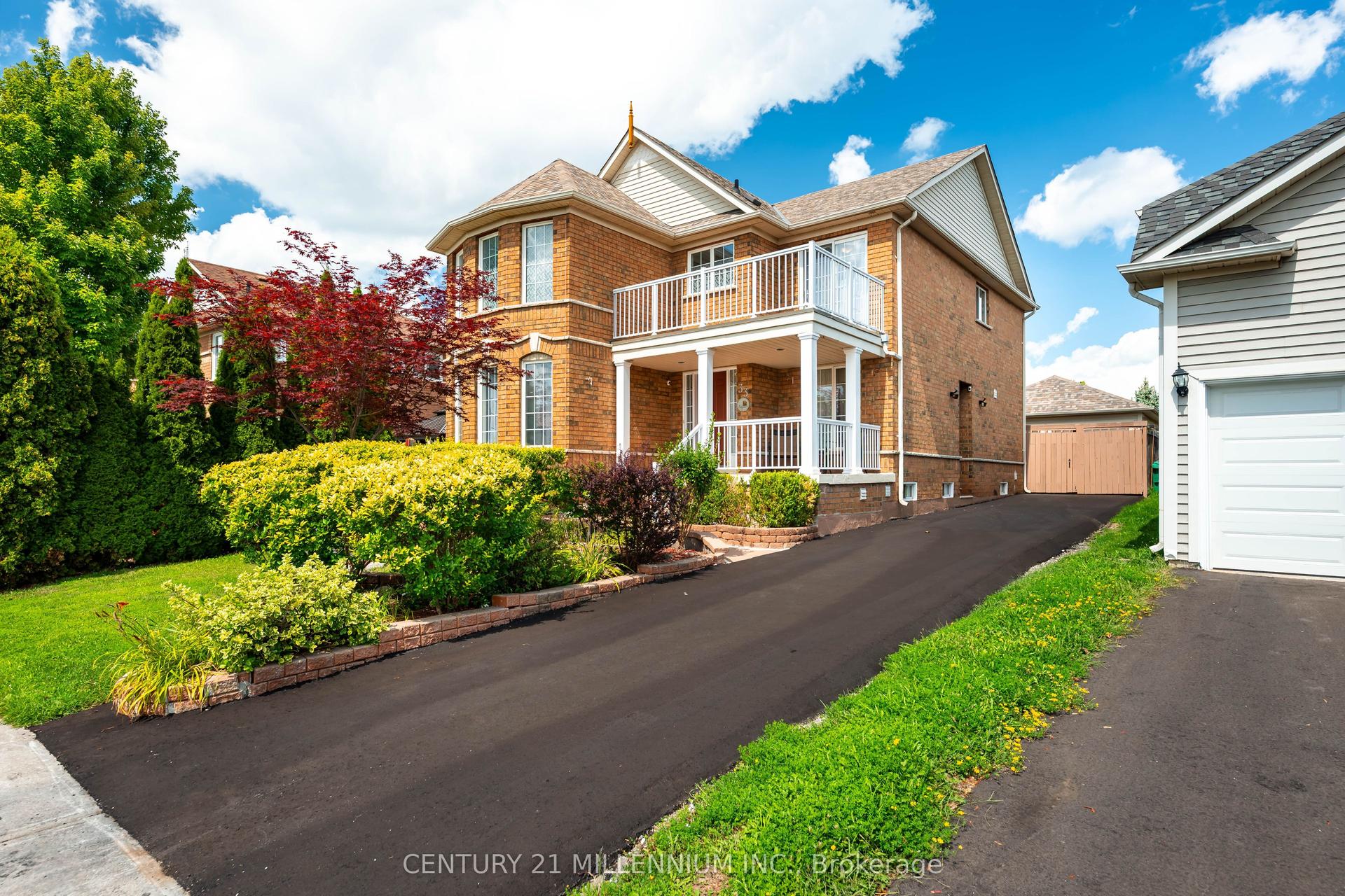 33 Fletchers Creek Boulevard, Brampton — Detached for sale, photo 1