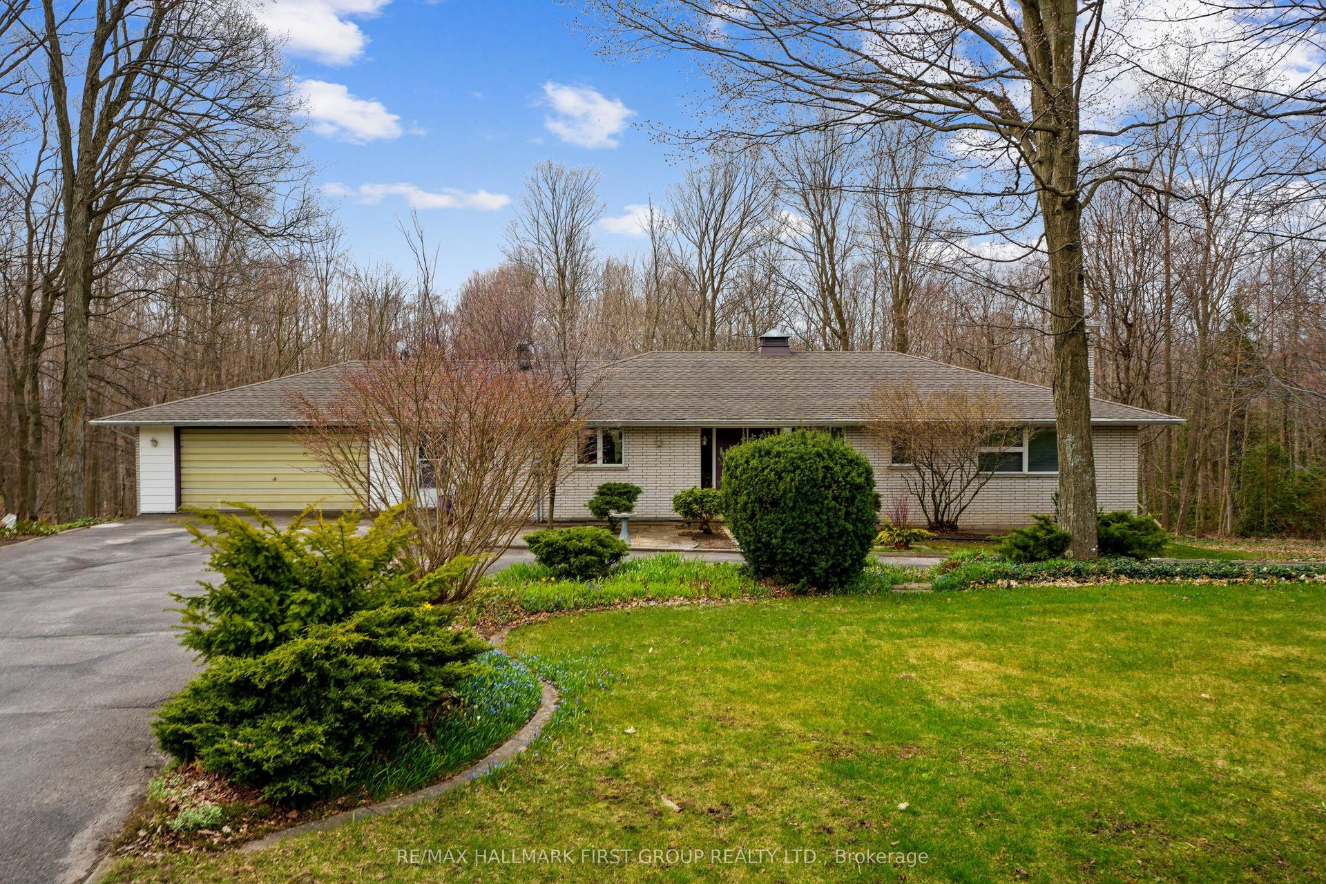 452 Gully Road — photo 1