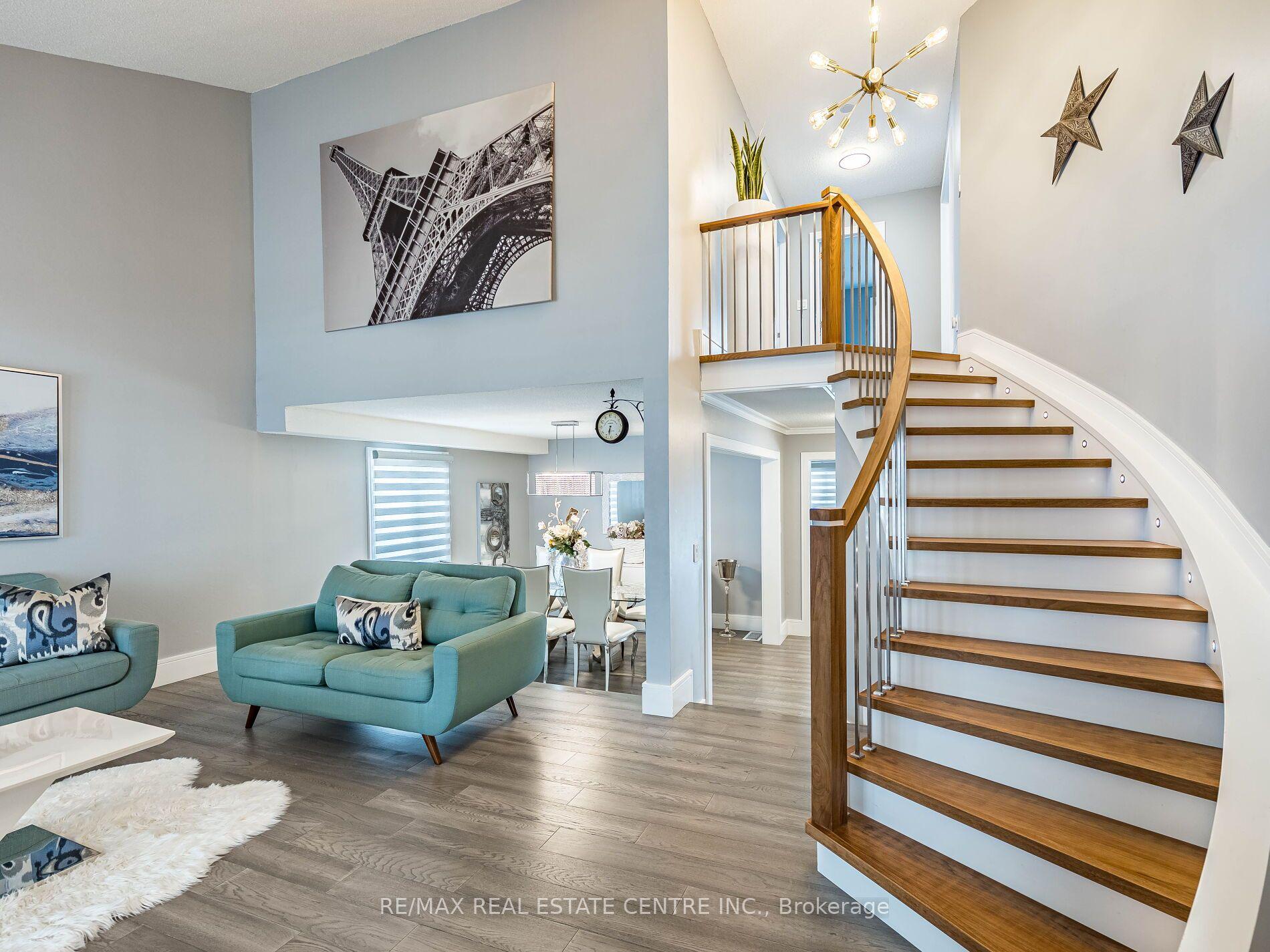 114 Parkwood Crescent, Hamilton — Detached for sale, photo 1
