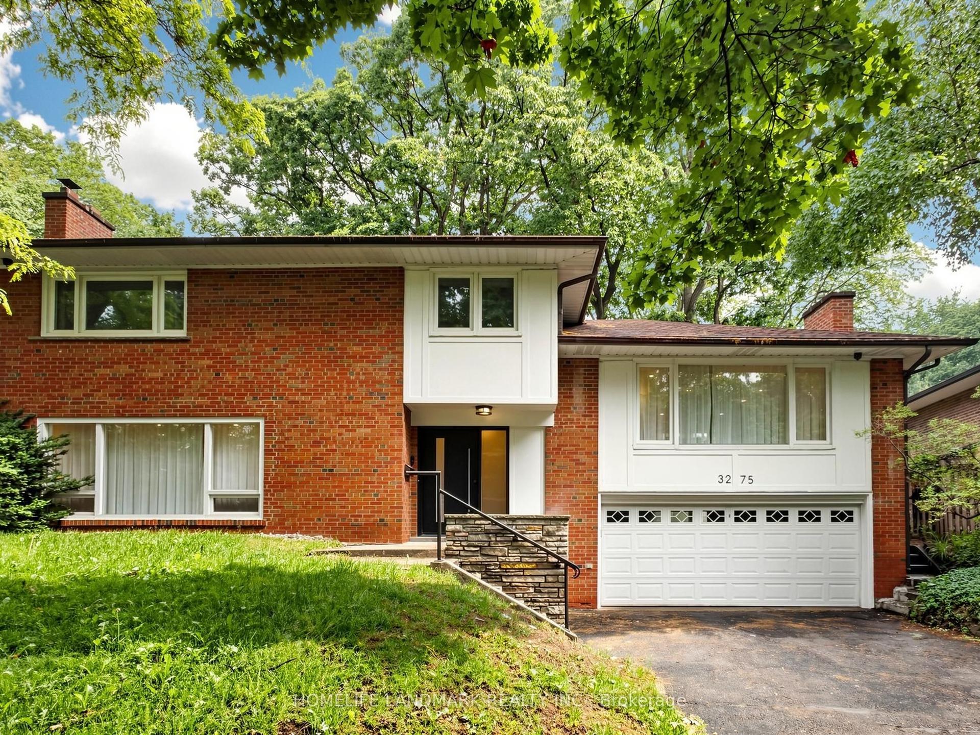 3275 Credit Heights Drive, Mississauga — Detached for sale, photo 1