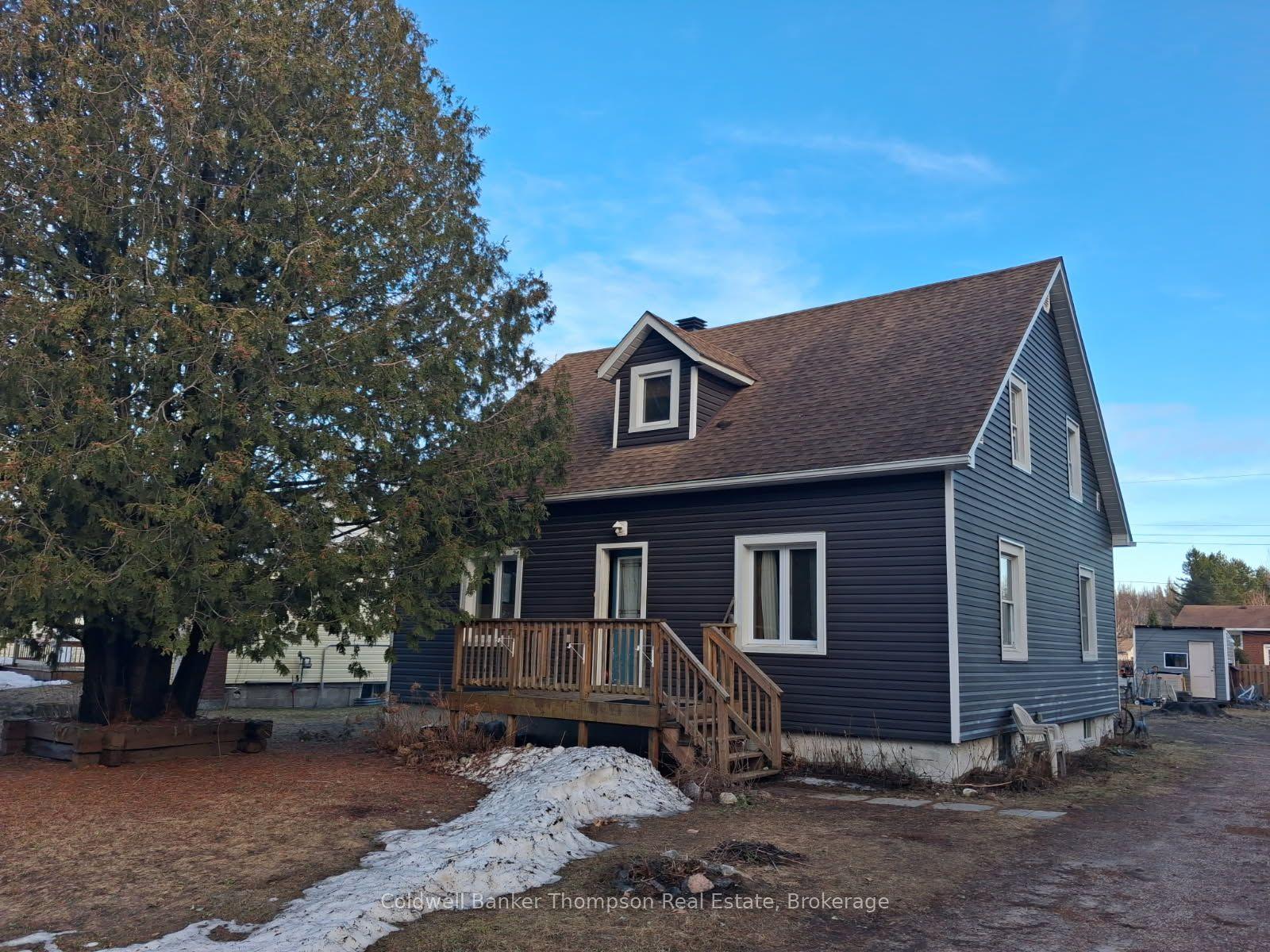 157 Ottawa Avenue — photo 1