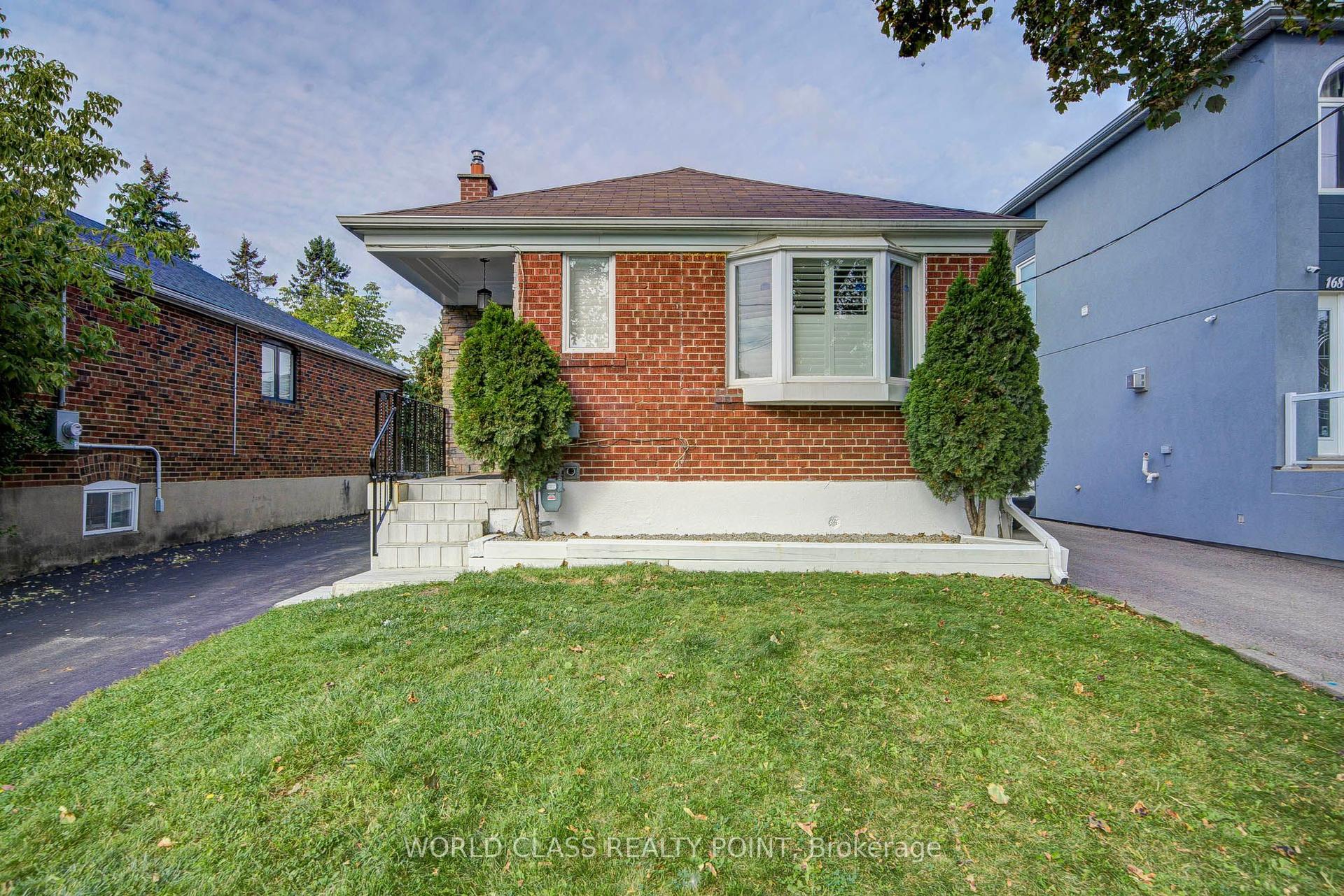 166 Westview Boulevard, Toronto — Detached for sale, photo 1