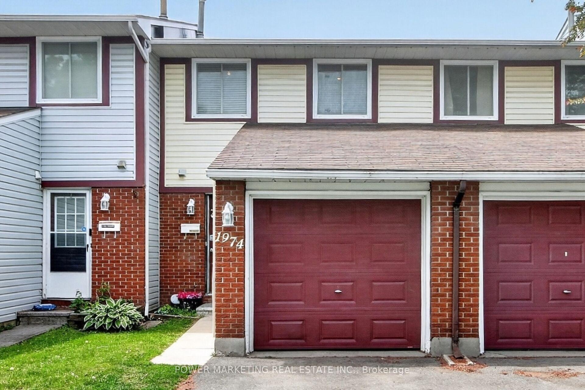 1974 GARDEN PARK Lane, Blackburn Hamlet — Condo Town for sale, photo 1