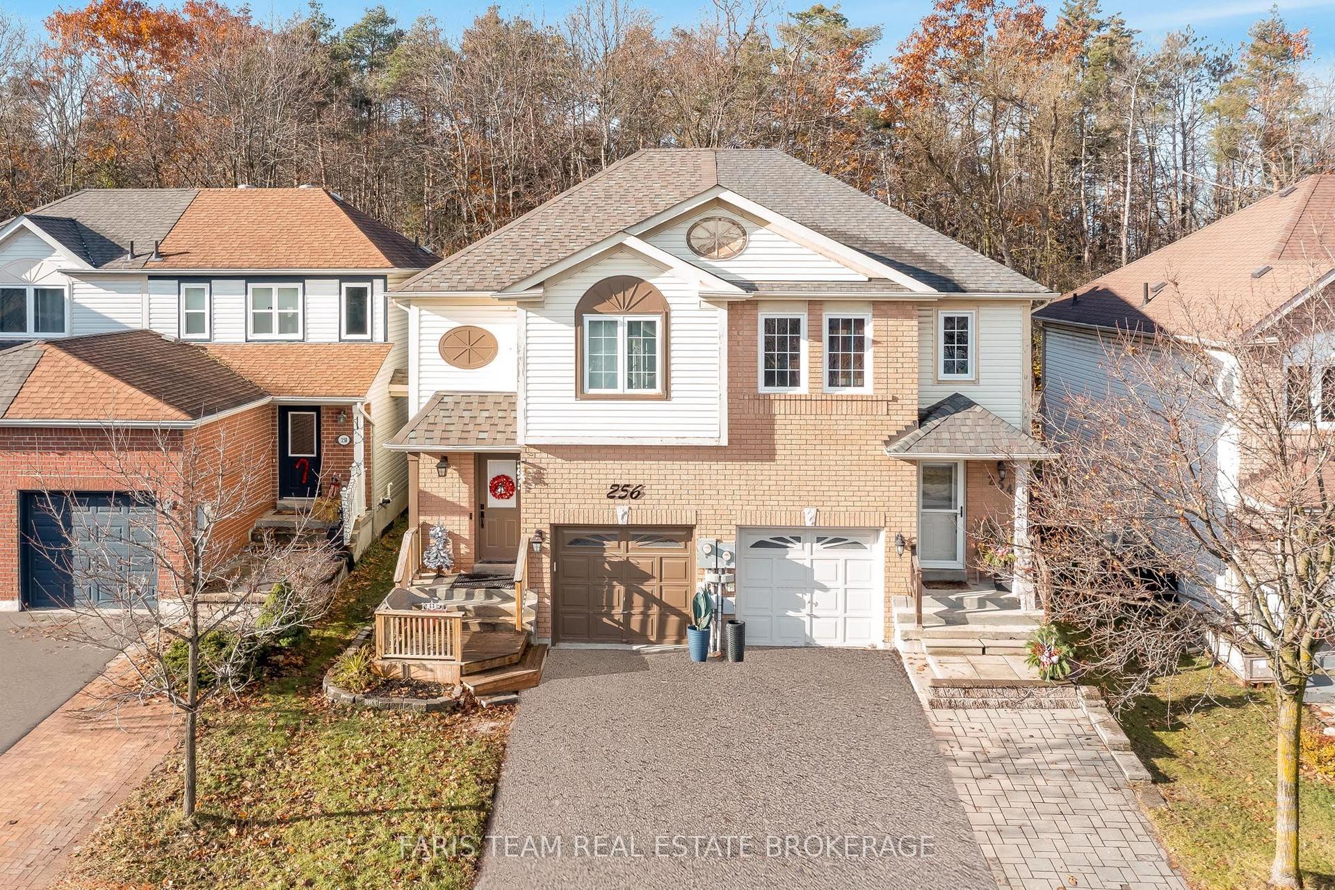 256 Ferndale Drive S — photo 1