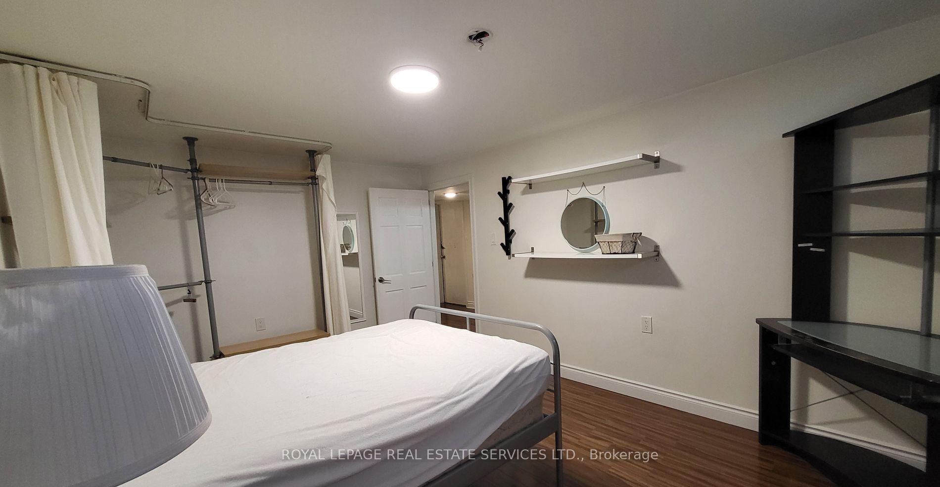 32 Shandon Drive, Toronto — Detached for lease, photo 1
