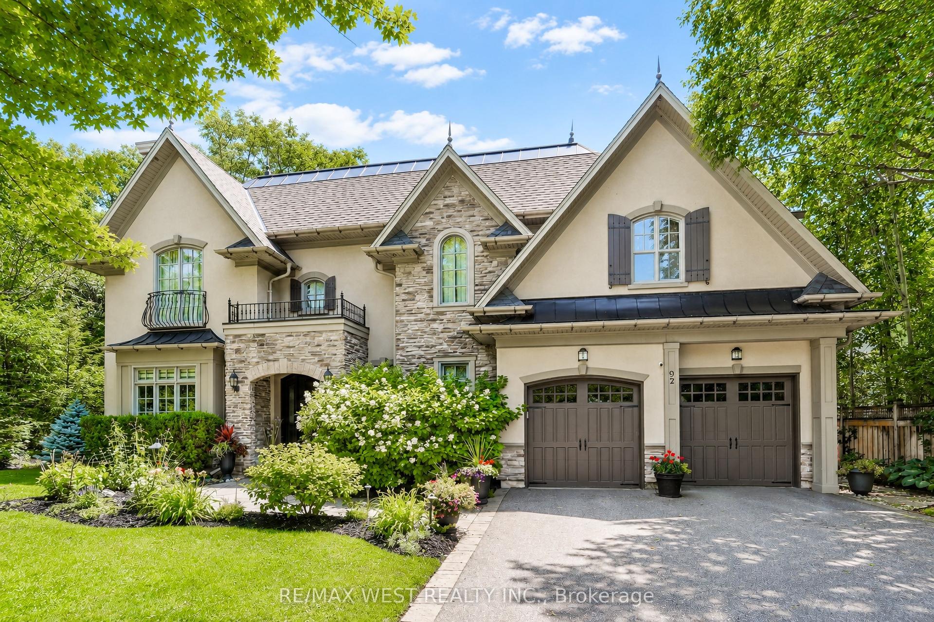 92 Pinetree Way, Mississauga — Detached for sale, photo 1