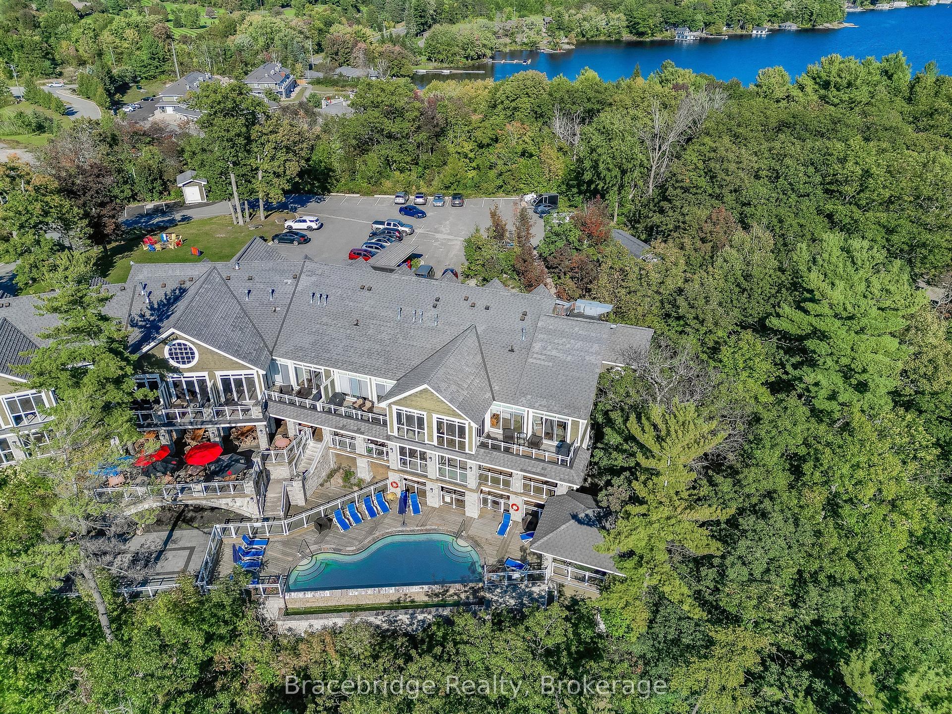 1869 Muskoka Rd 118 Highway W L205-B1 #L205-B1 — photo 1