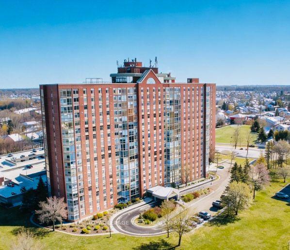 2759 Carousel Crescent 909 #909, Blossom Park - Airport and Area — Condo for lease, photo 1