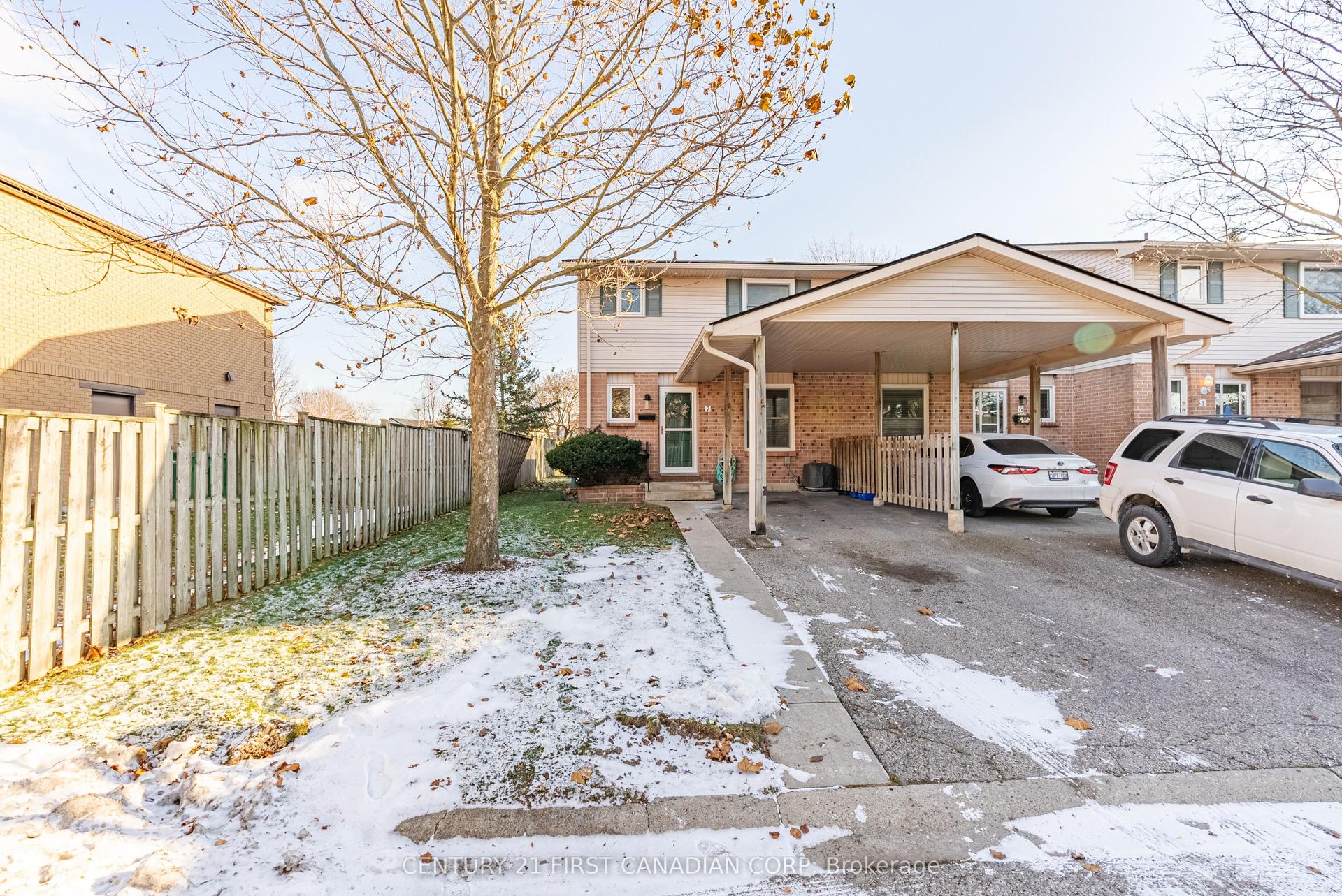 160 Conway Drive Unit 7 #Unit 7 — photo 1