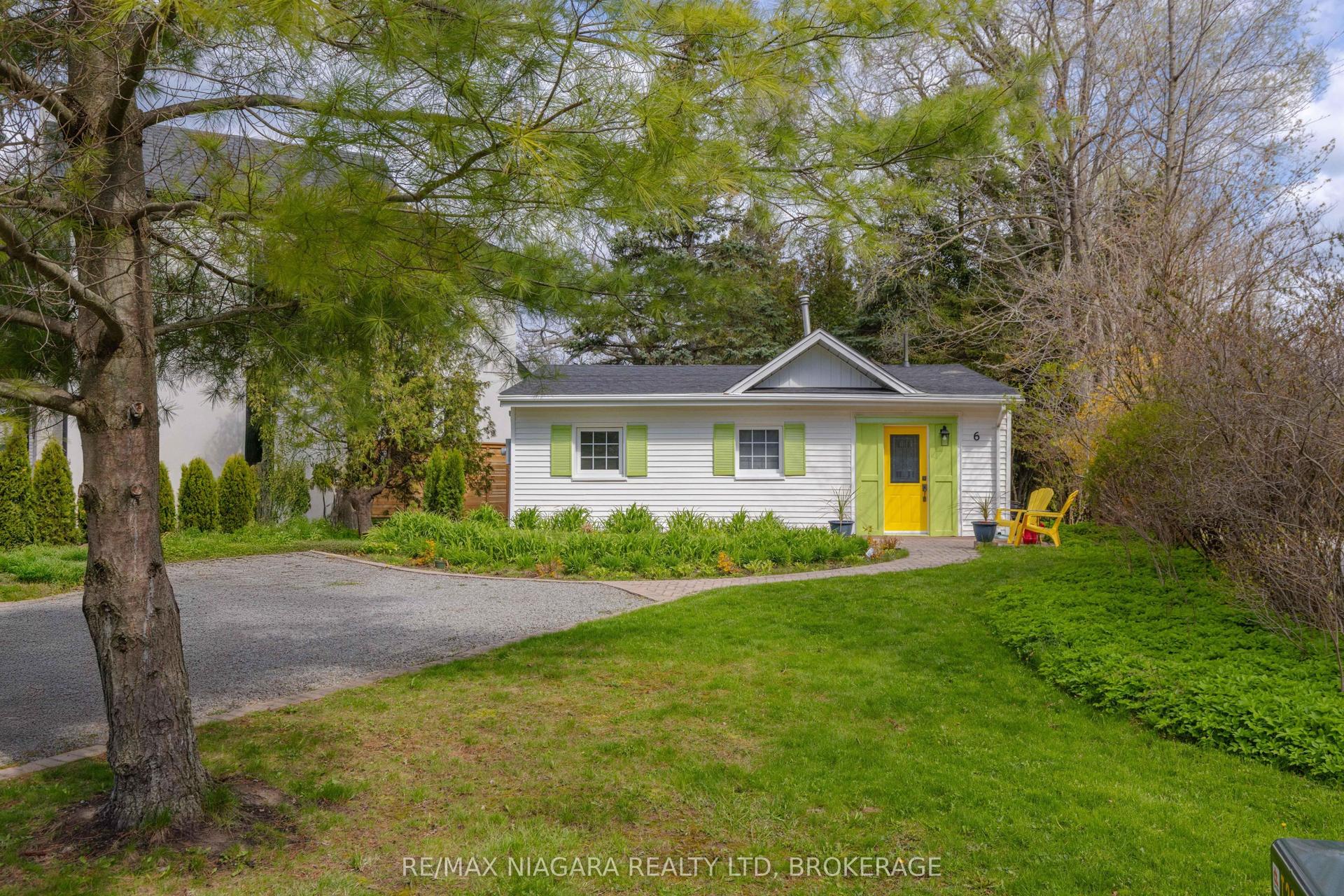 6 Circle Street — photo 1