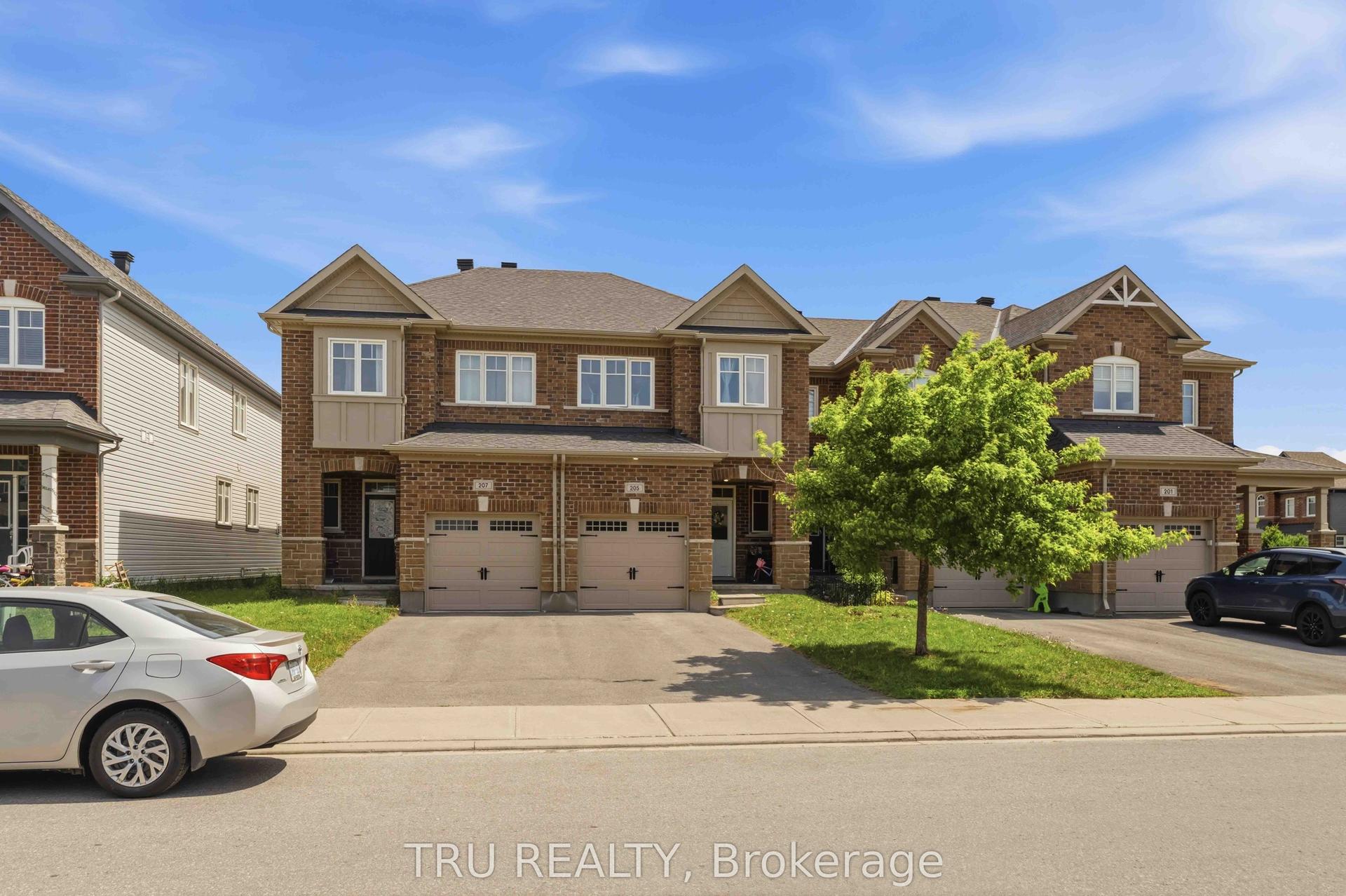 205 Losino Crescent — photo 1