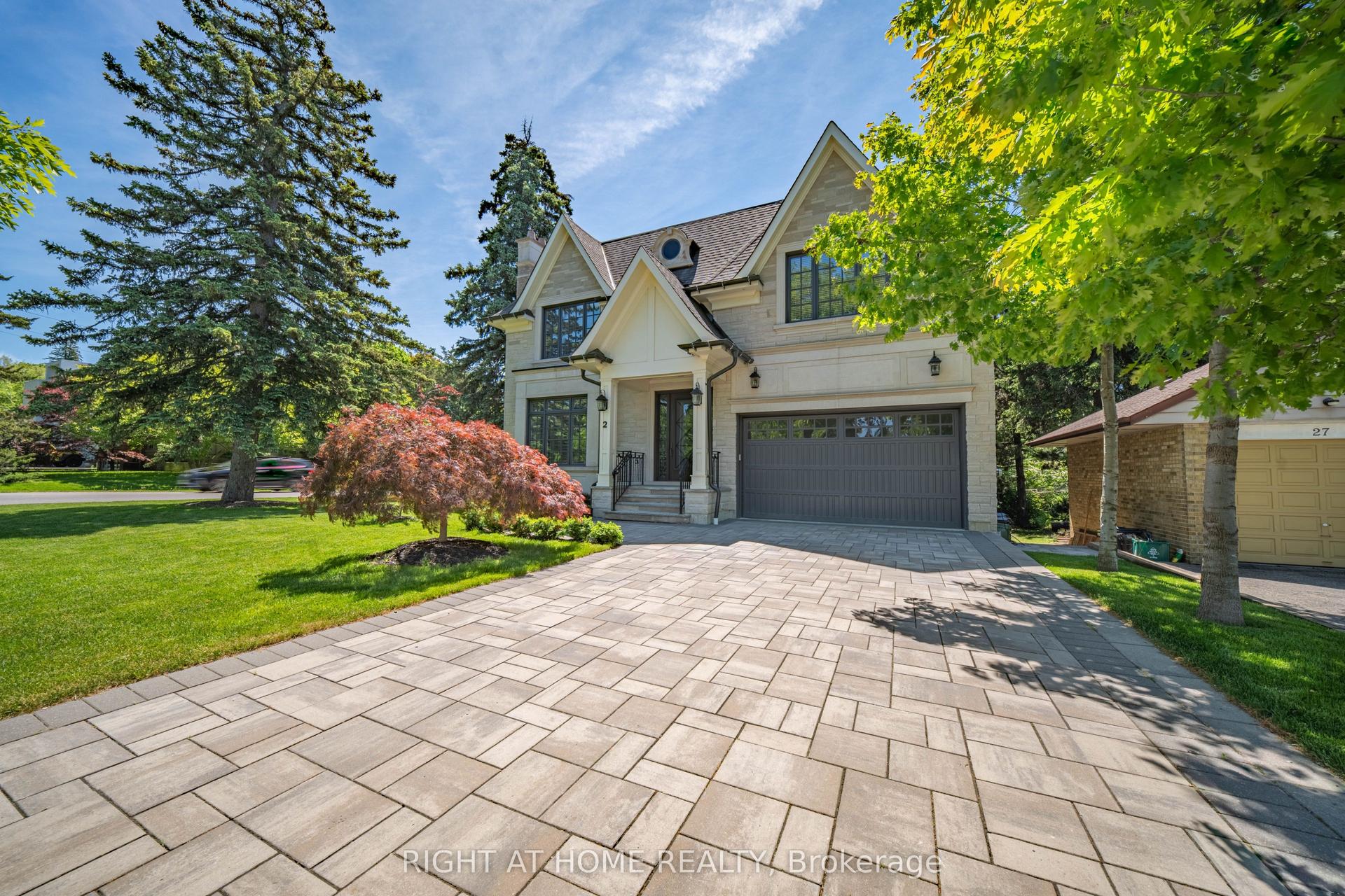 2 Finchley Road, Toronto — Detached for sale, photo 1