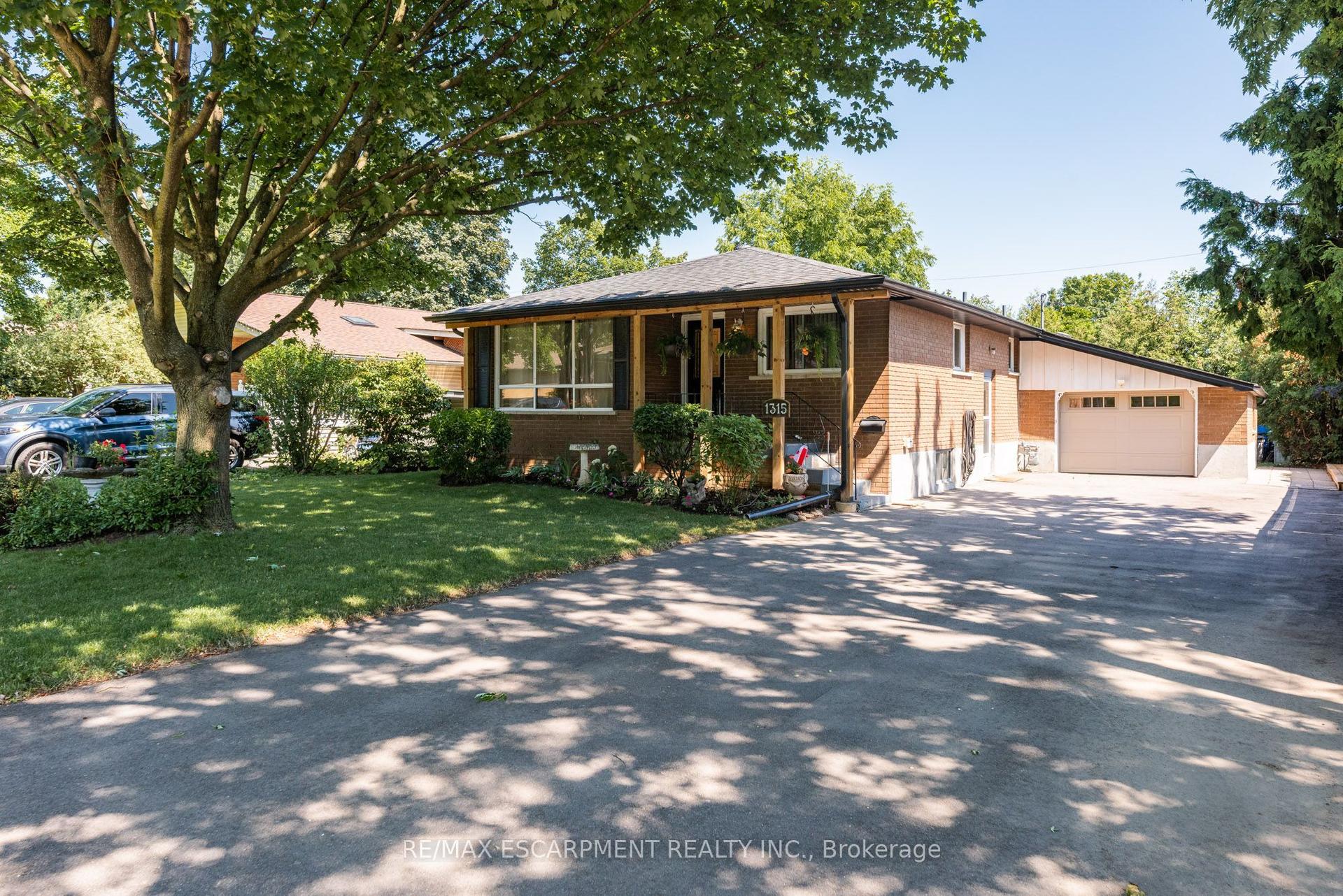1315 Rosemary Crescent, Burlington — Detached for sale, photo 1