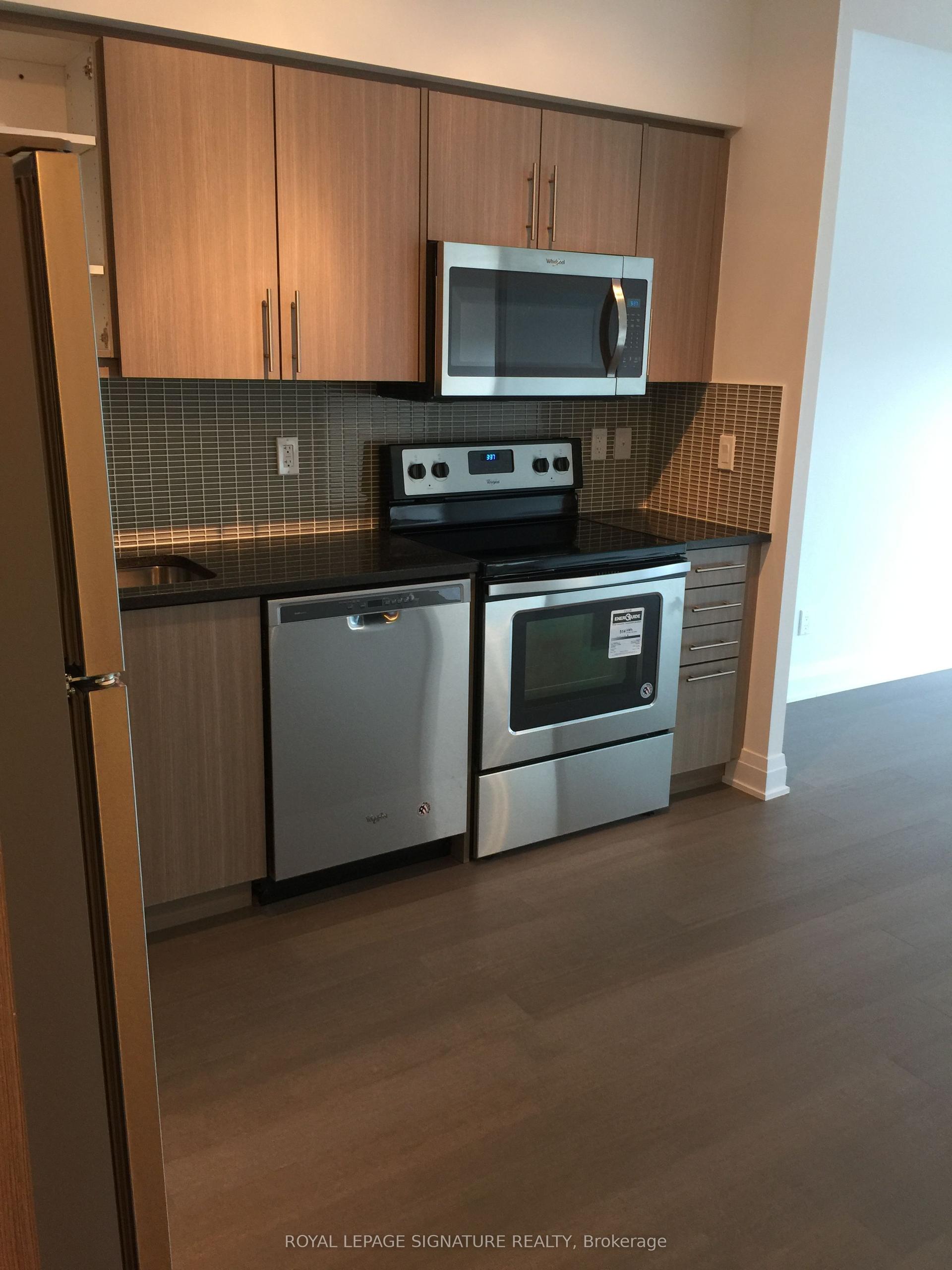 55 Speers Road 1113 #1113, Oakville — Condo for lease, photo 1