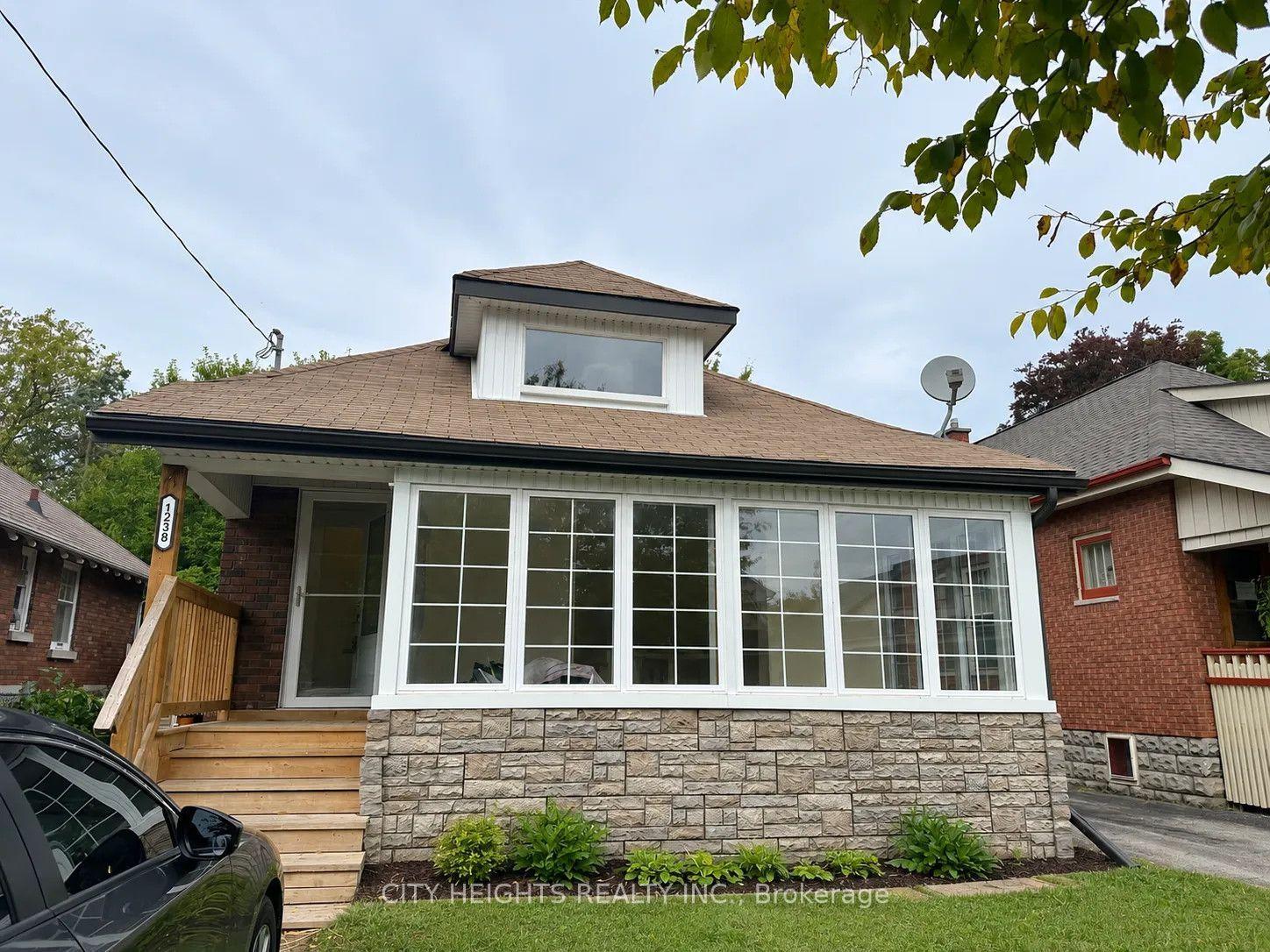 1238 York Street Upper #Upper, London East — Detached for lease, photo 1