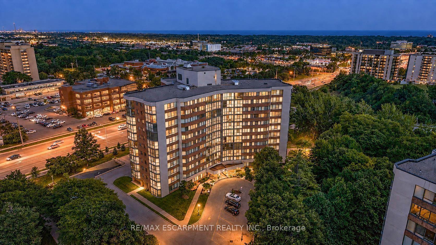 1230 Marlborough Court 202 #202, Oakville — Condo for sale, photo 1