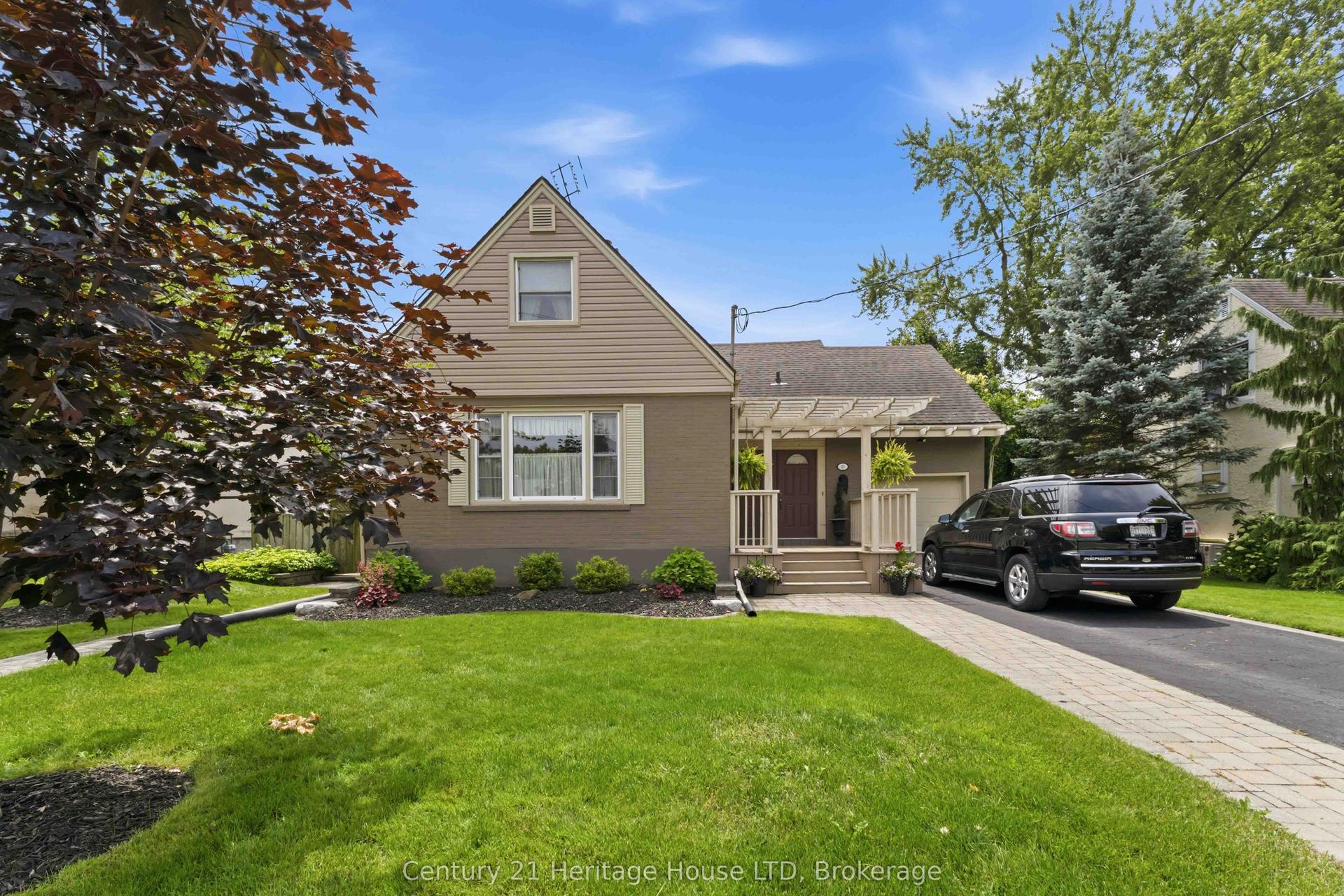 25 GLENVIEW Avenue — photo 1
