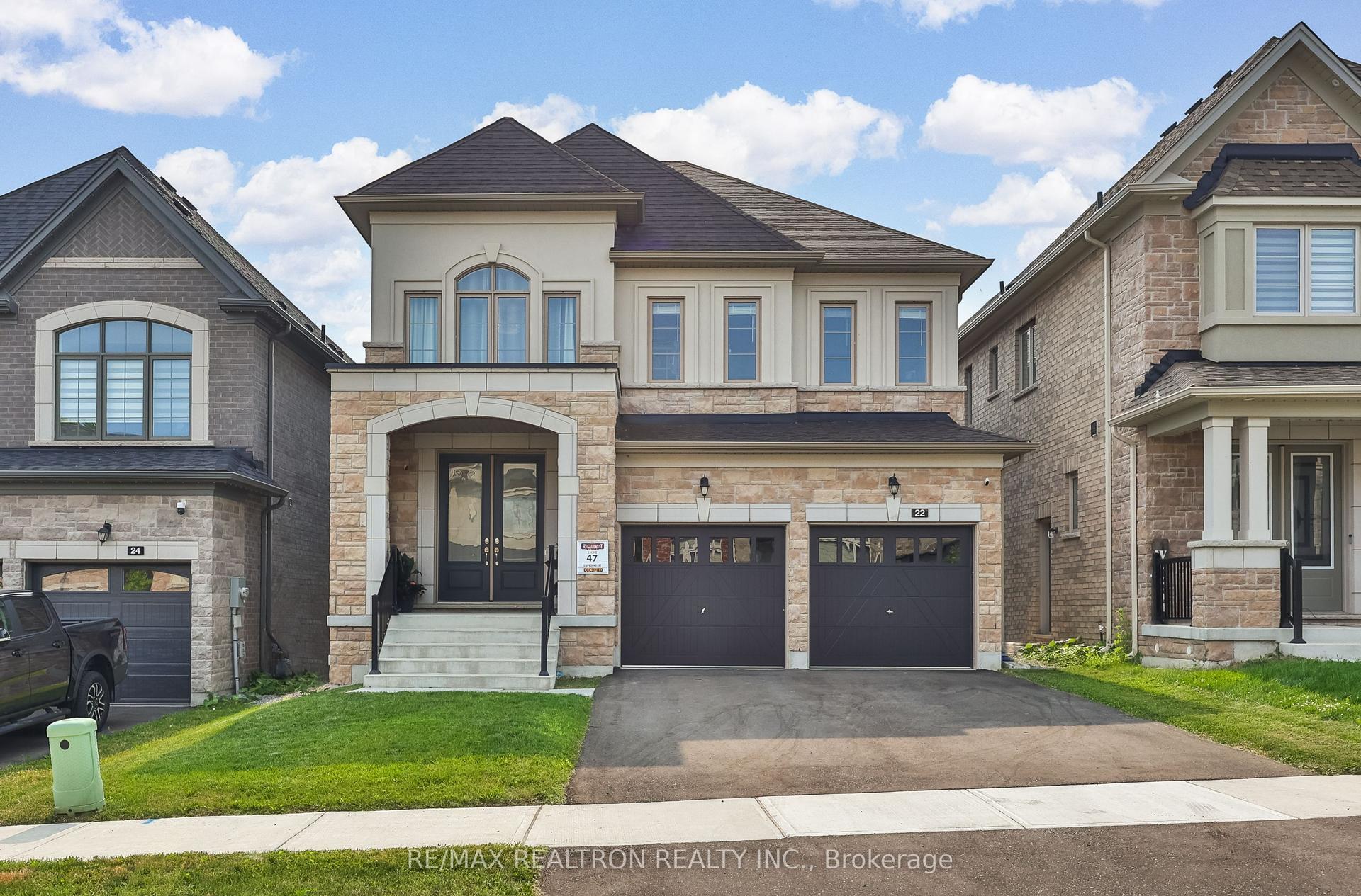 22 Upbound Court, East Gwillimbury — Detached for sale, photo 1