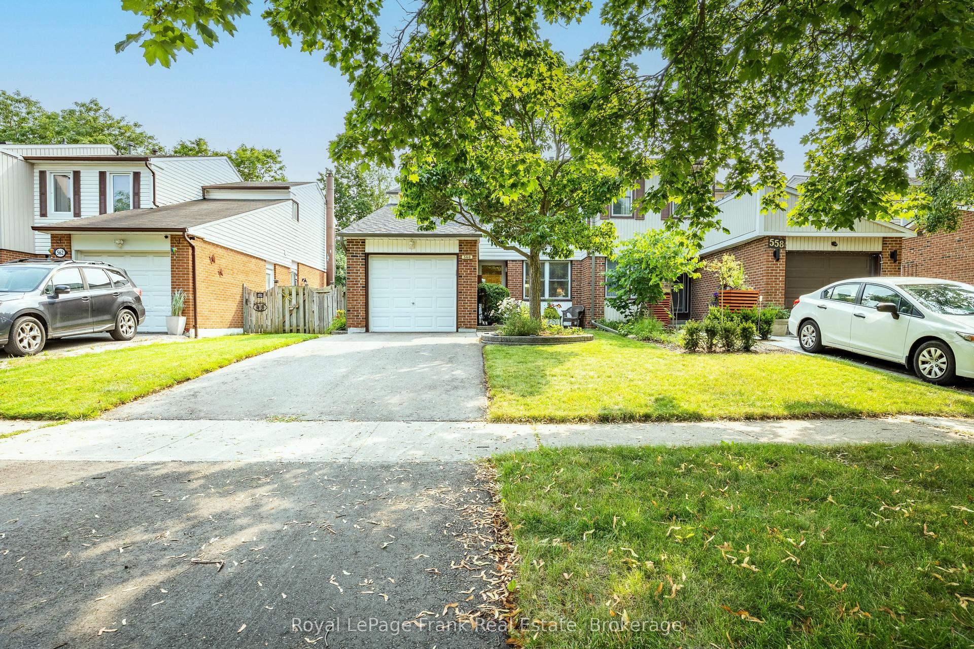 560 Reynolds Street, Whitby — Semi-Detached for sale, photo 1