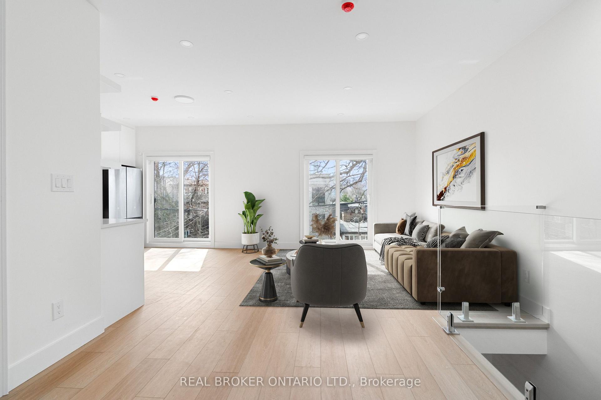 21 Farnham Avenue Laneway #Laneway — photo 1