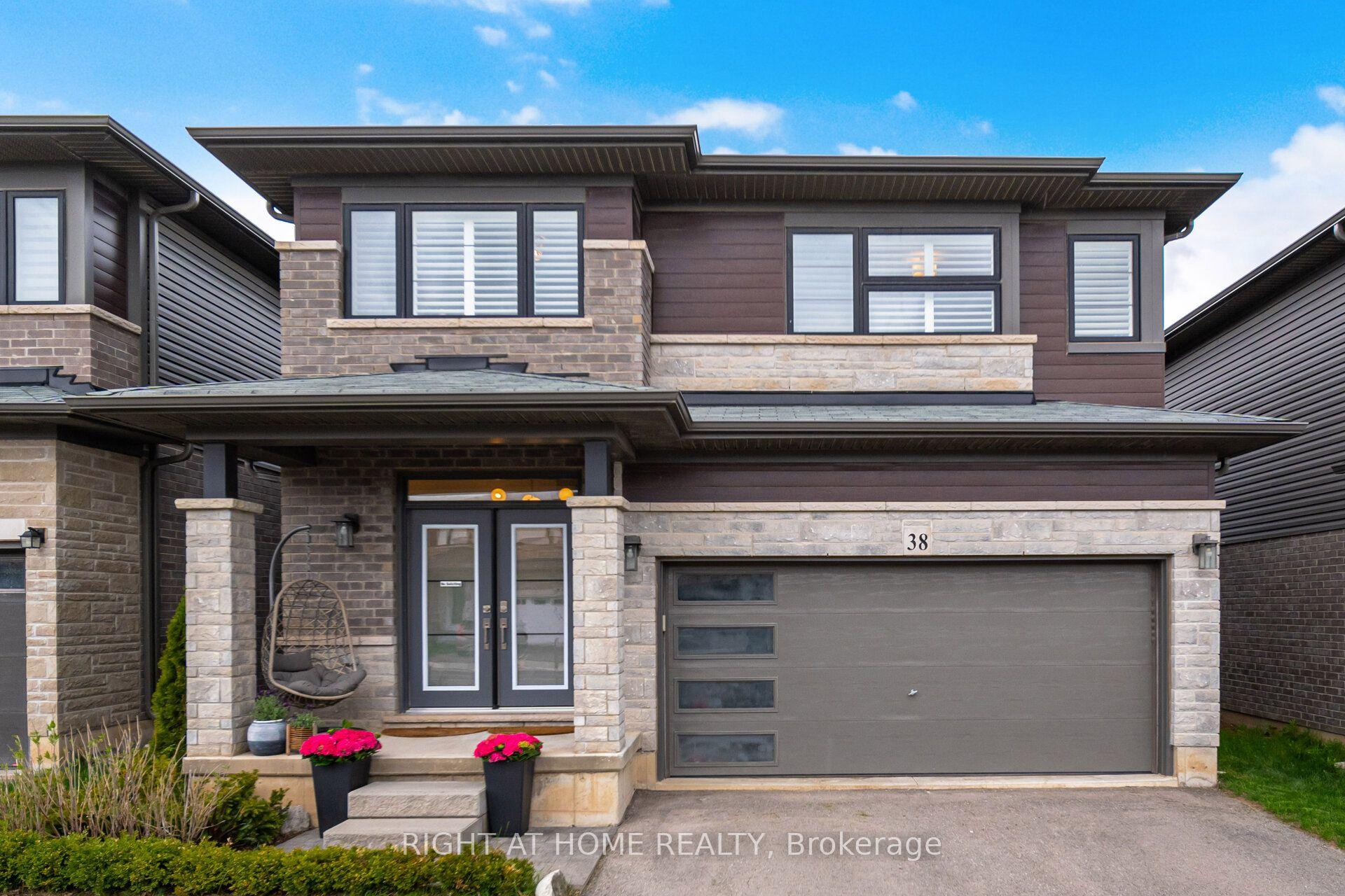 38 Ladd Avenue — photo 1