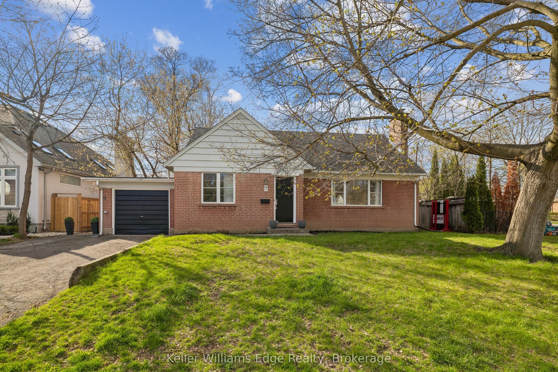 7 Washington Avenue, Oakville — Detached for sale, photo 1