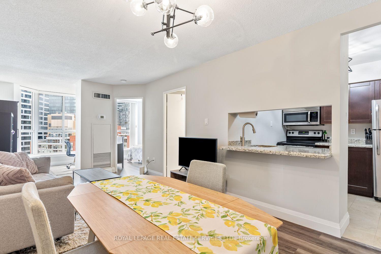 44 St. Joseph Street 1608 #1608, Toronto — Condo for lease, photo 1