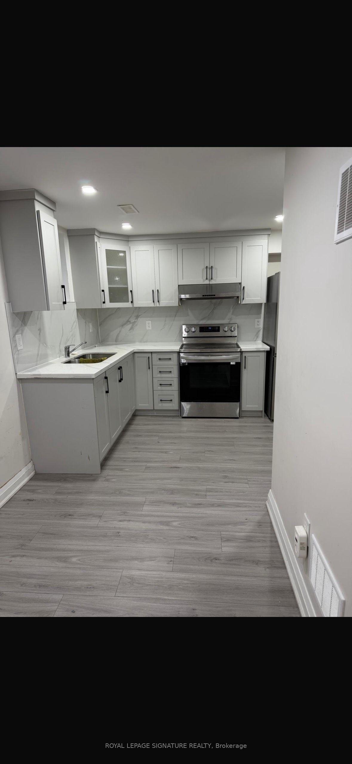 806 Envoy Drive — photo 1