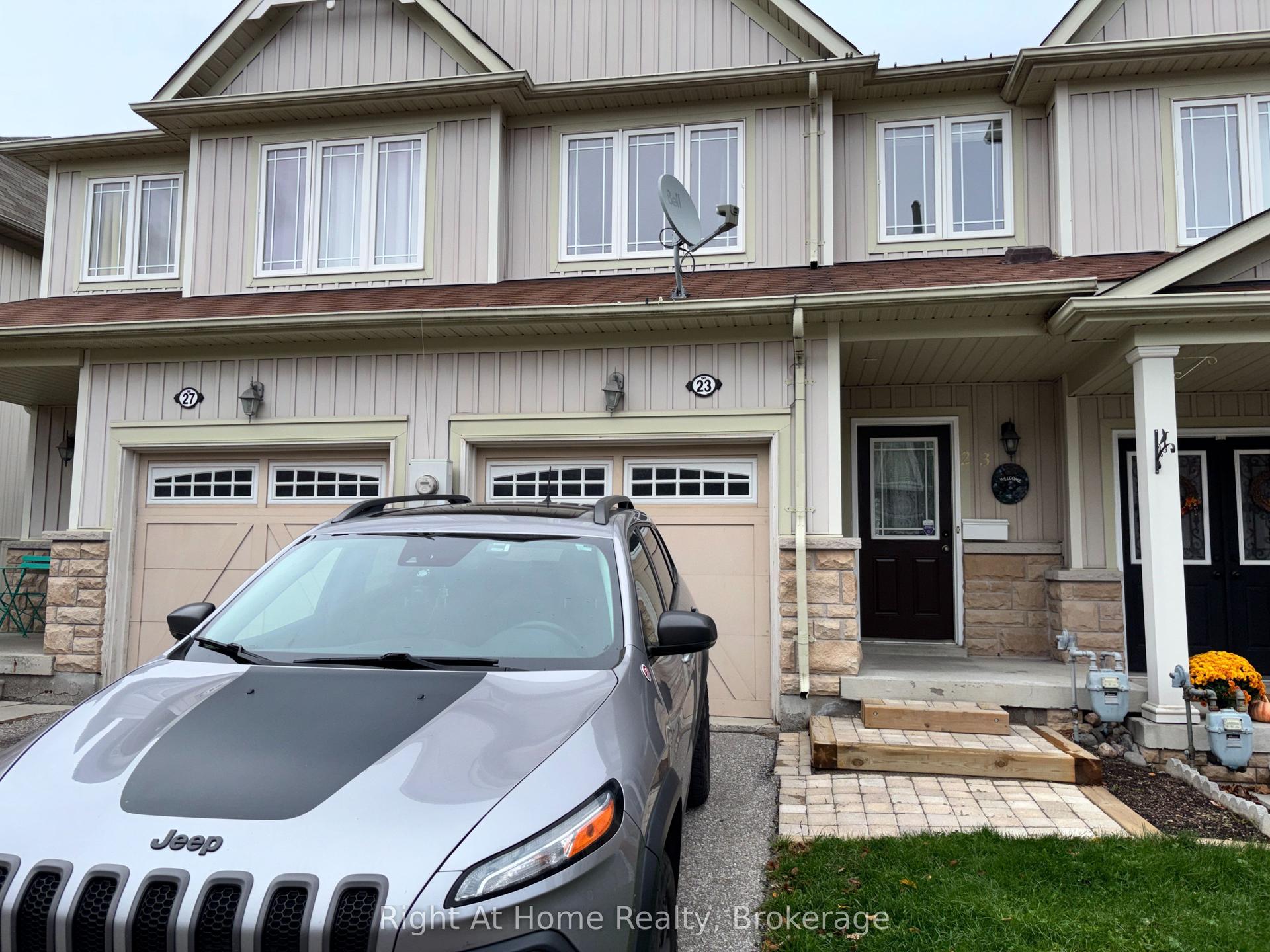 23 Connell Lane 19 #19, Clarington — Condo Town for sale, photo 1