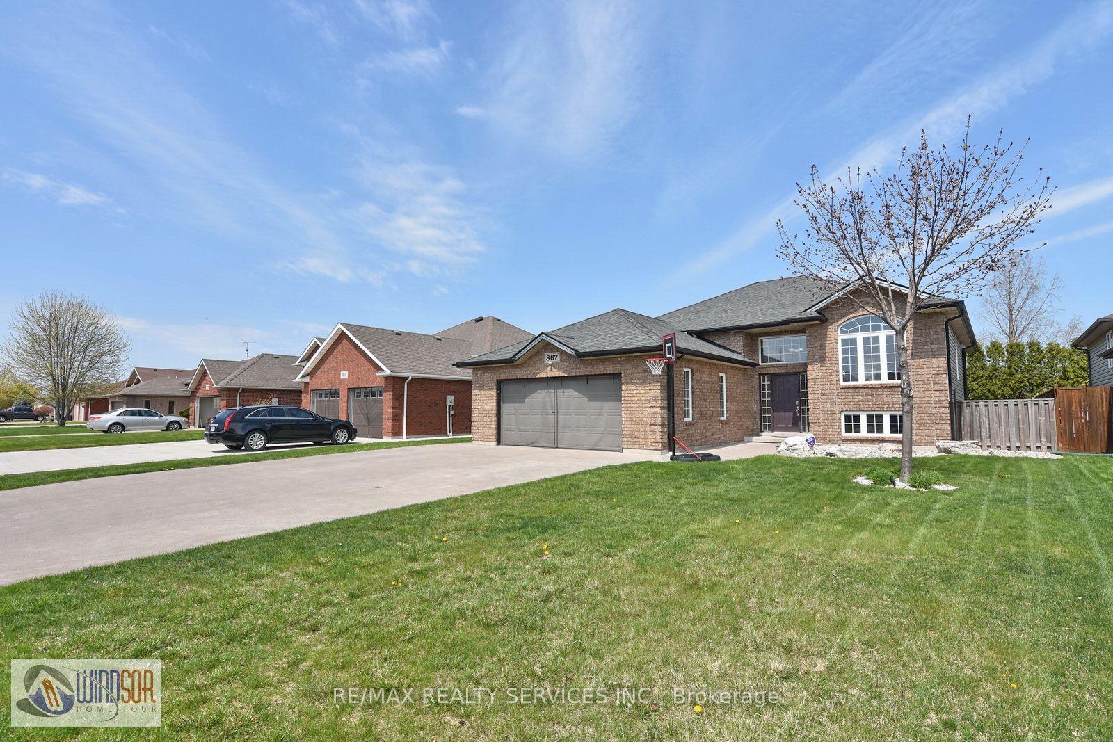 867 Westwood Drive — photo 1