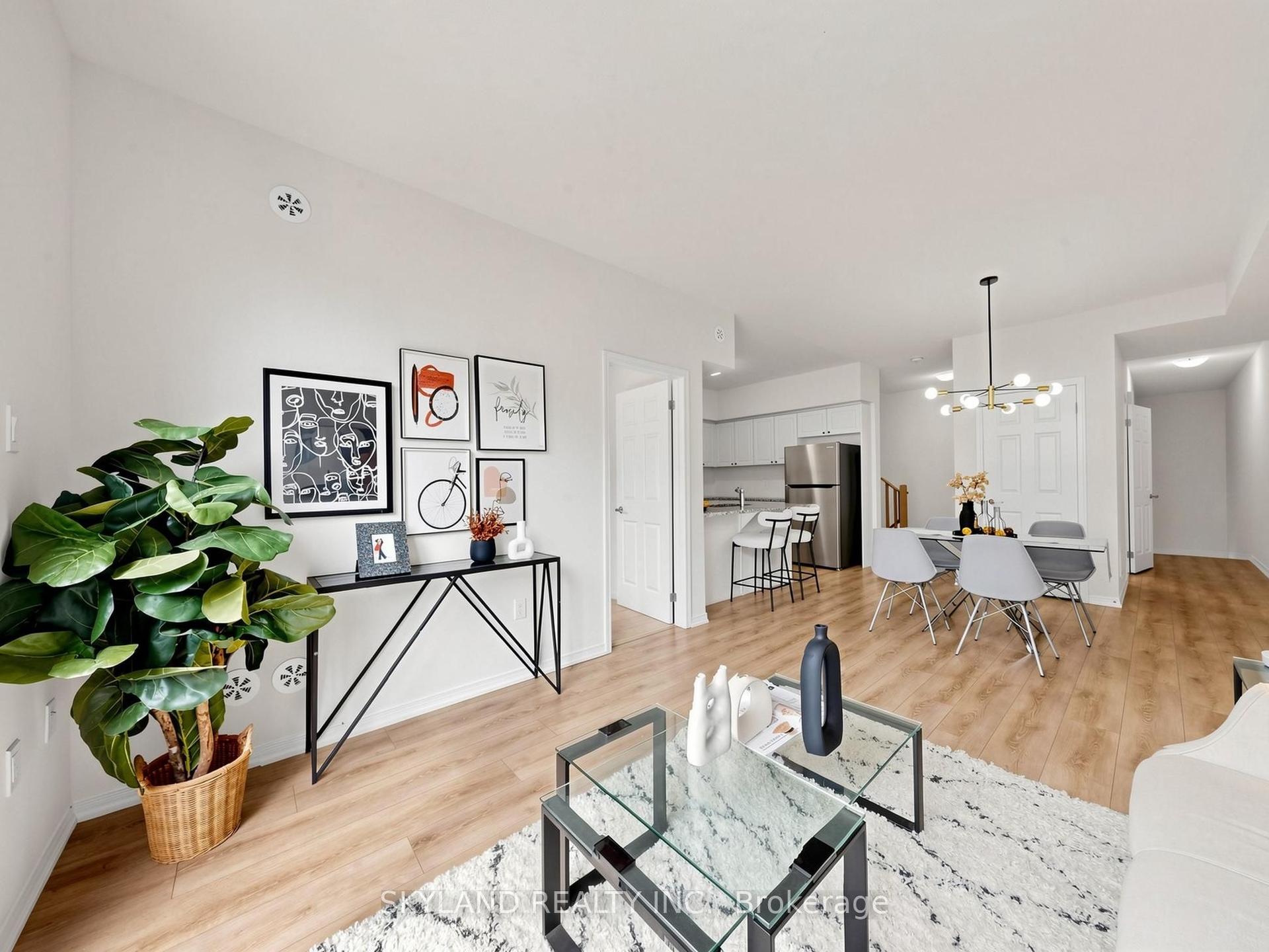20 woodstream Drive 3 #3, Toronto — Condo Town for sale, photo 1