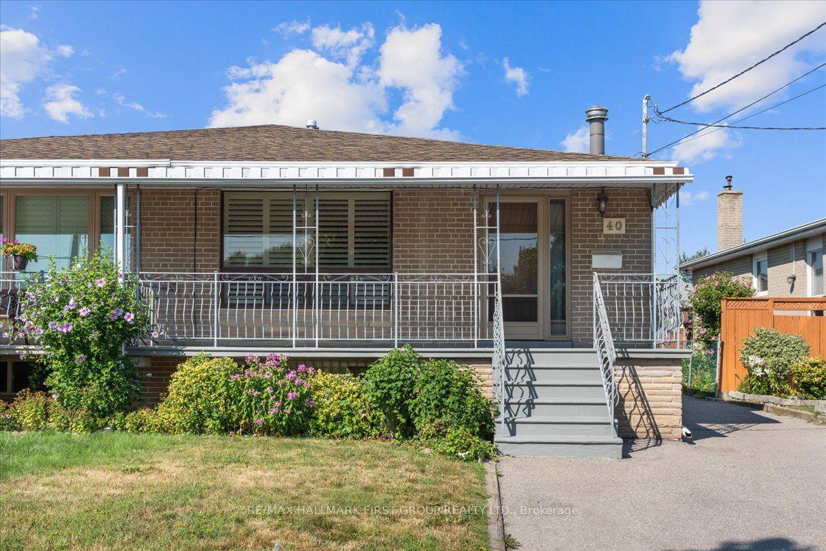40 Cherrylawn Avenue, Toronto — Semi-Detached for sale, photo 1