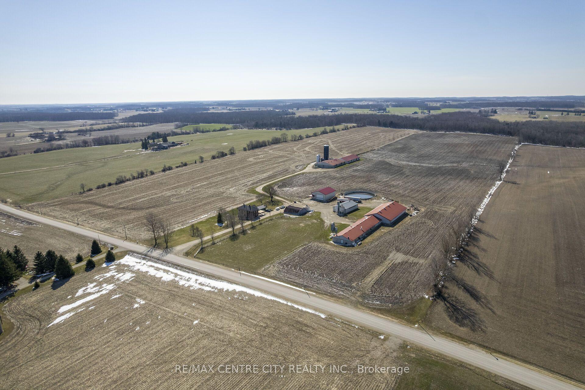 737 Conc 12E Road — photo 1