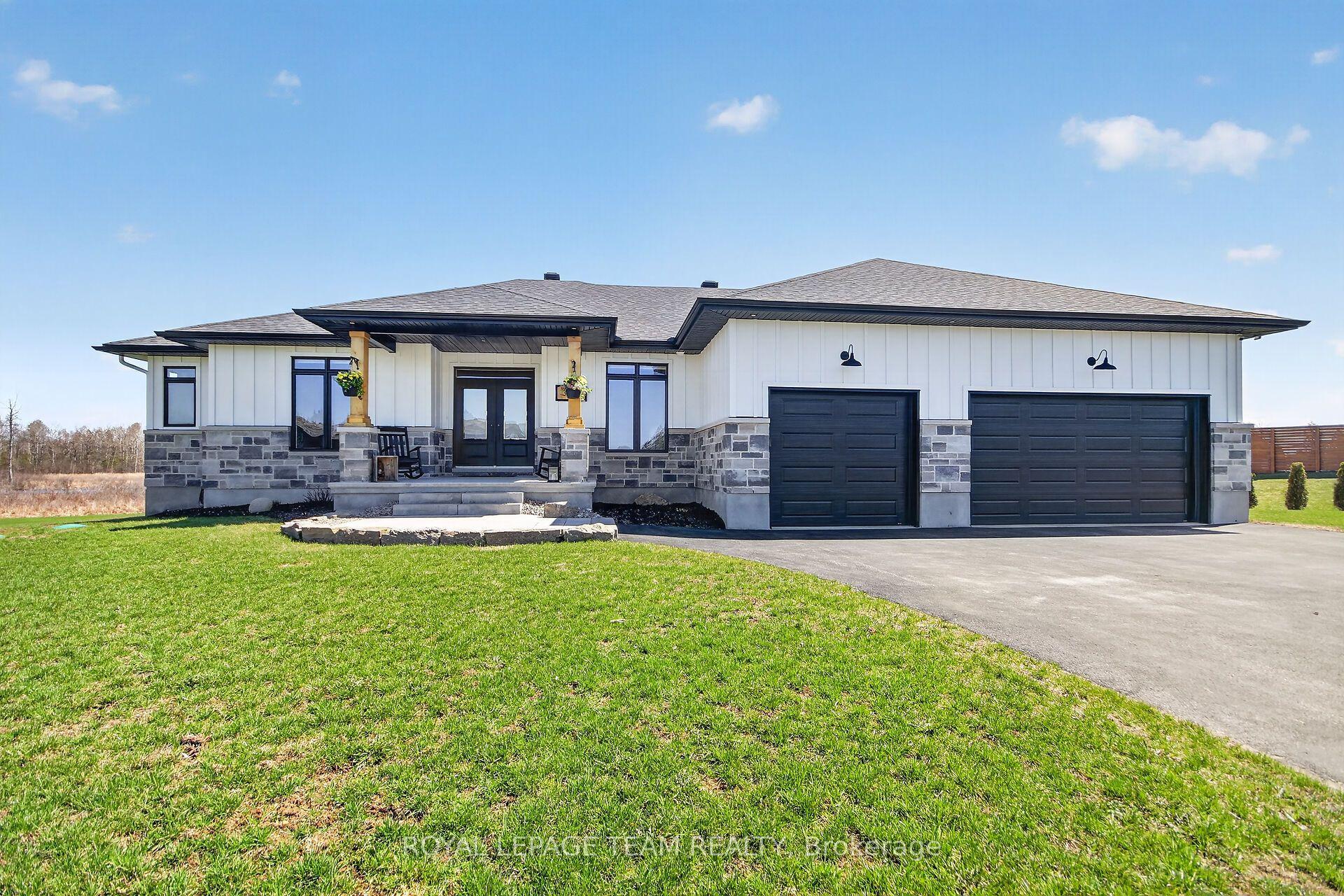 375 Johnny Porter Drive — photo 1