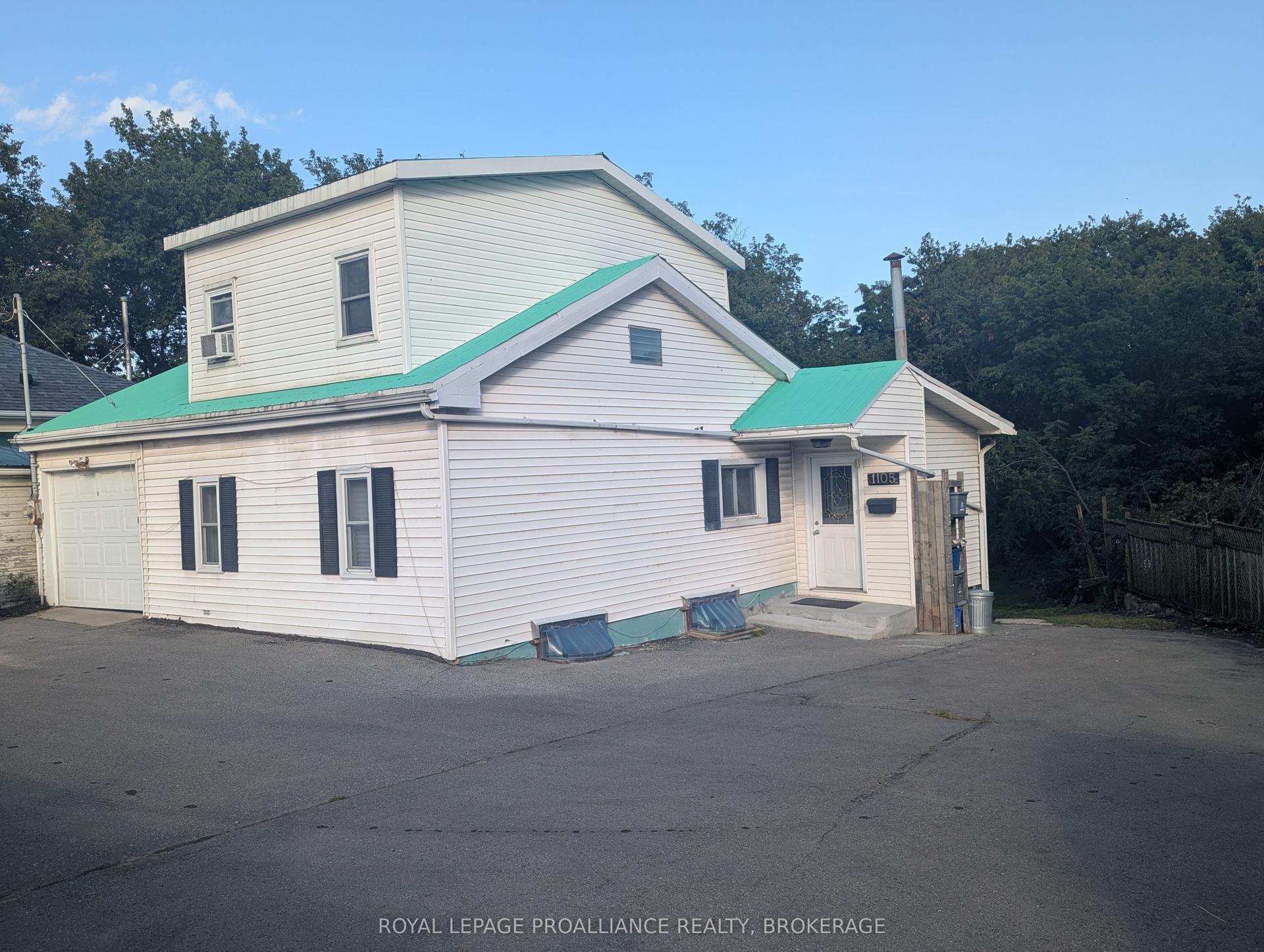 1105 Montreal Street, Kingston — Detached for sale, photo 1