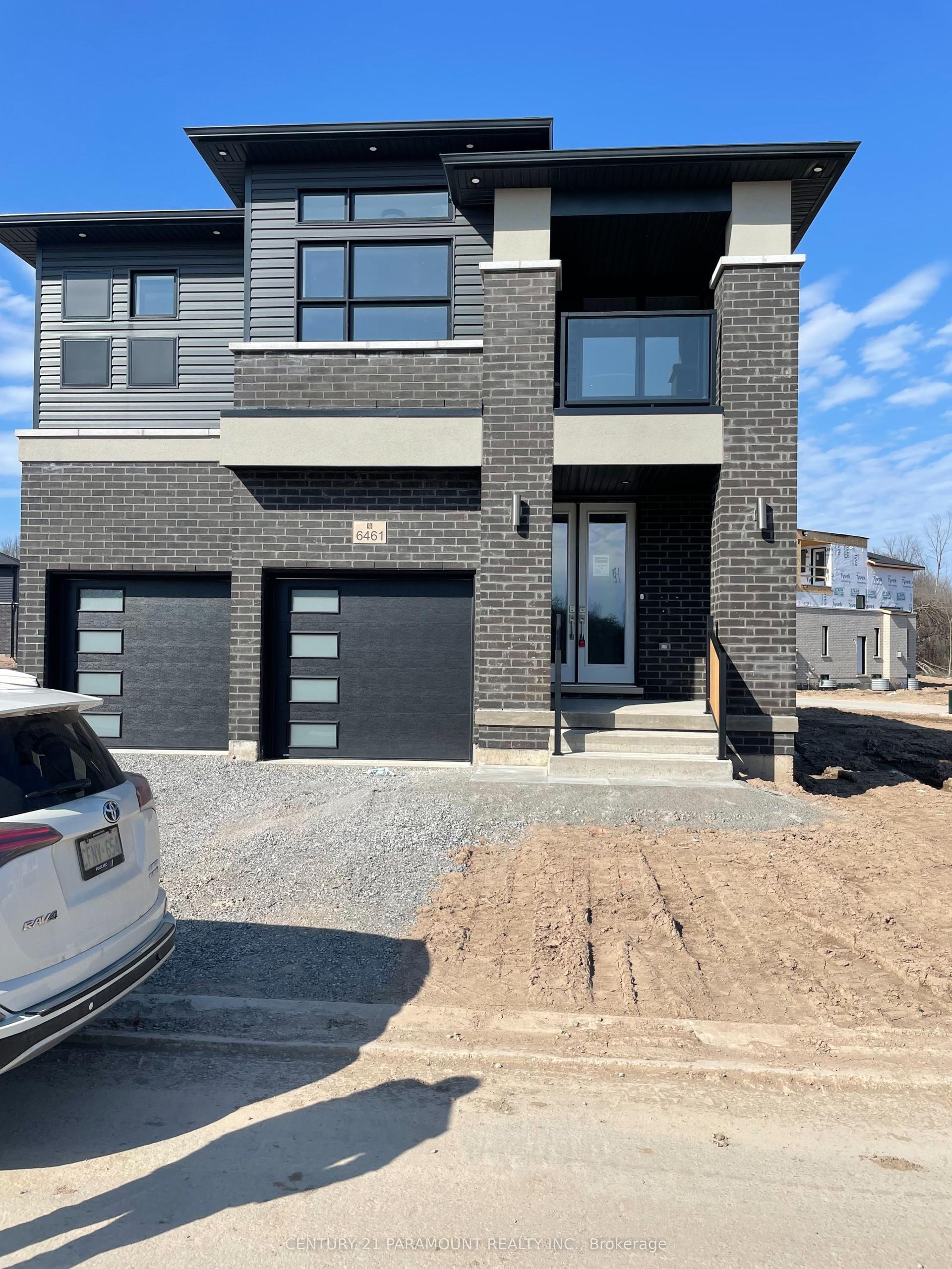 6461 Sunshine Common — photo 1